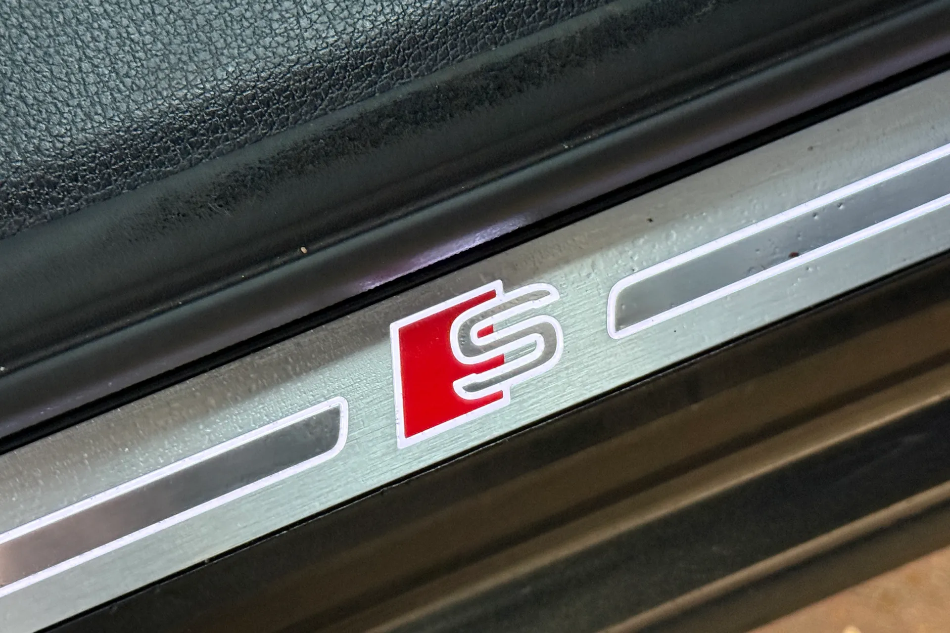 Audi Q3 thumbnail image number 39