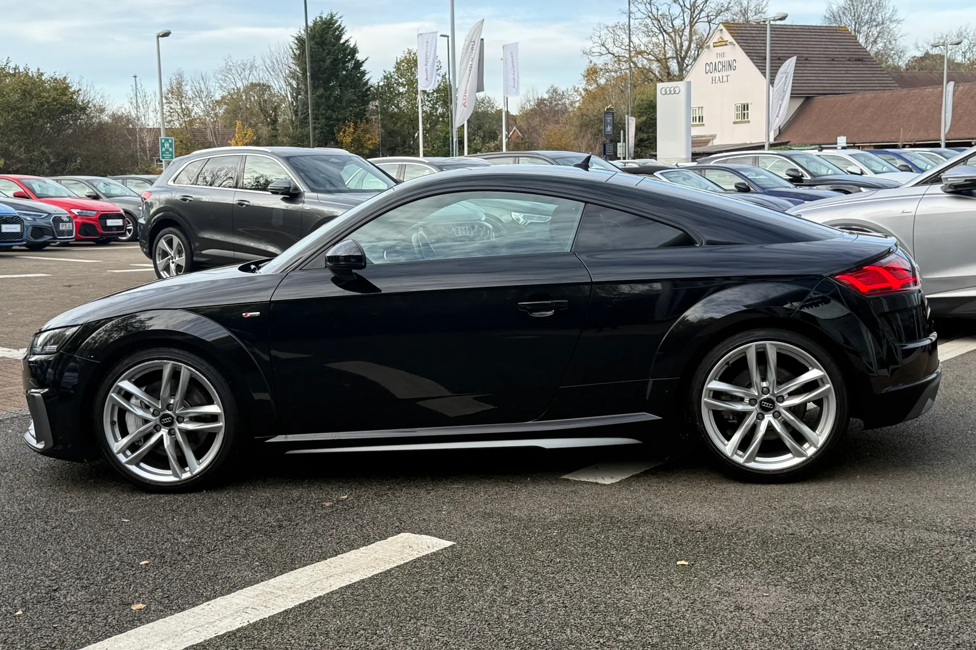 Audi TT thumbnail image number 18