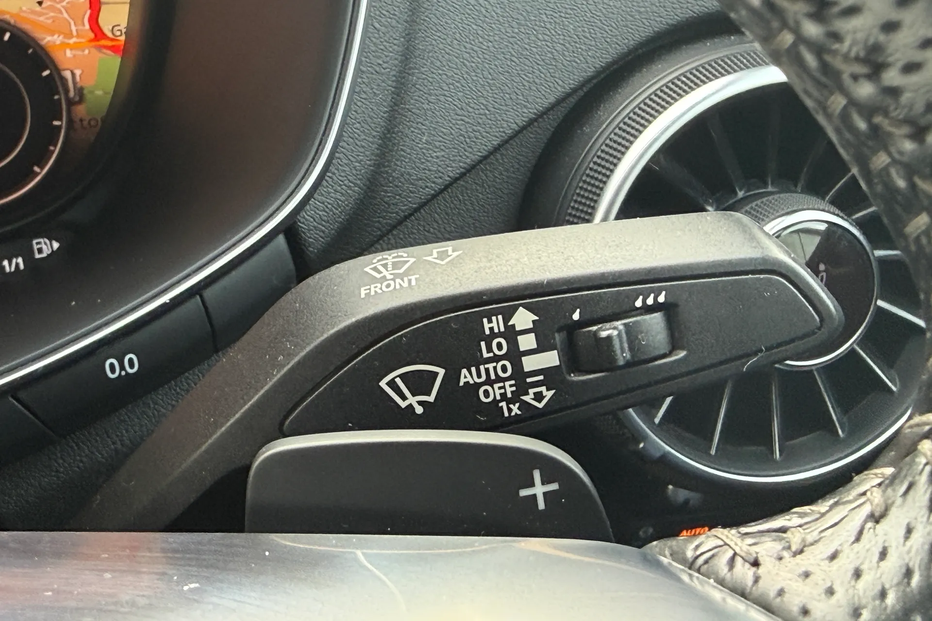 Audi TT thumbnail image number 48