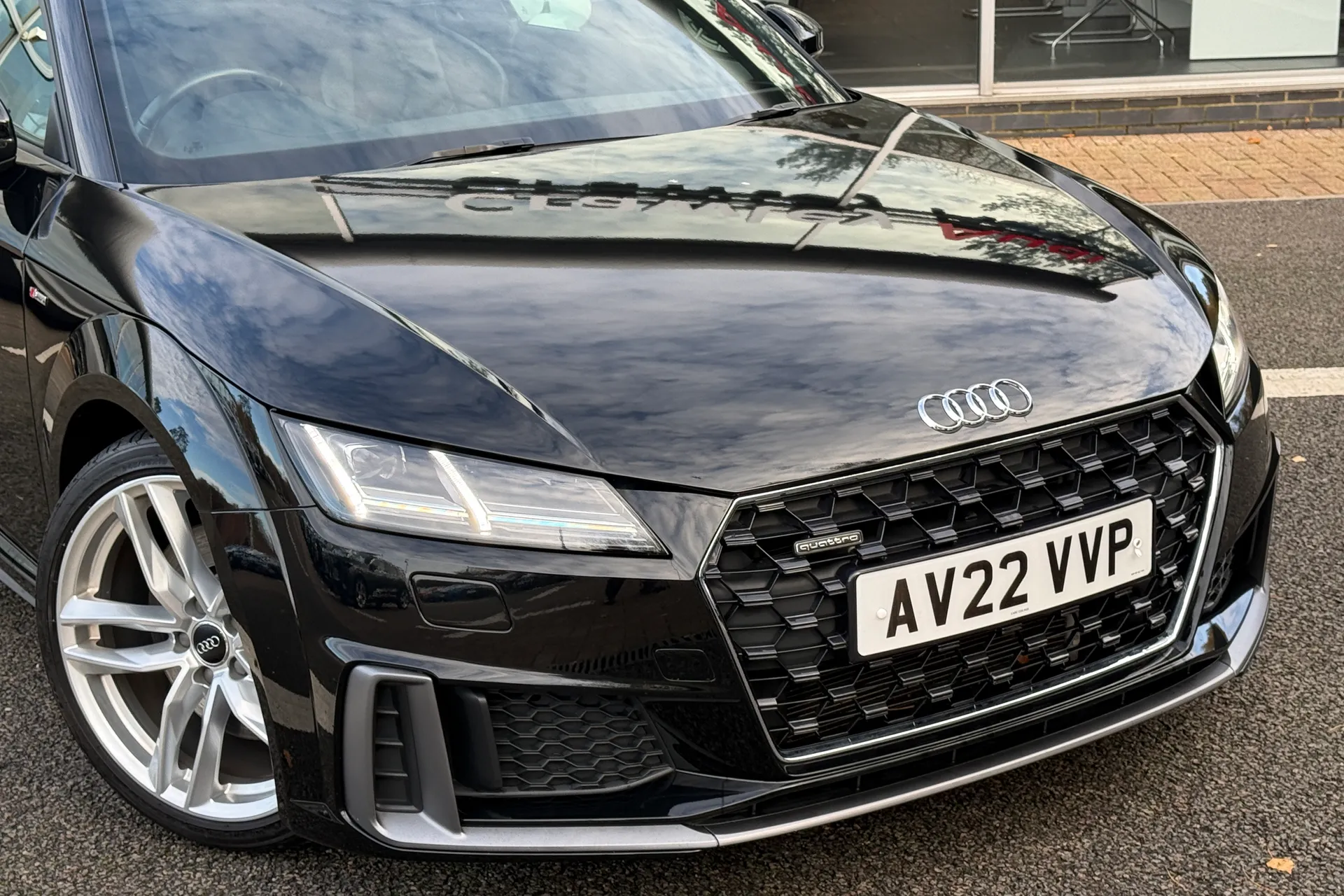 Audi TT thumbnail image number 5