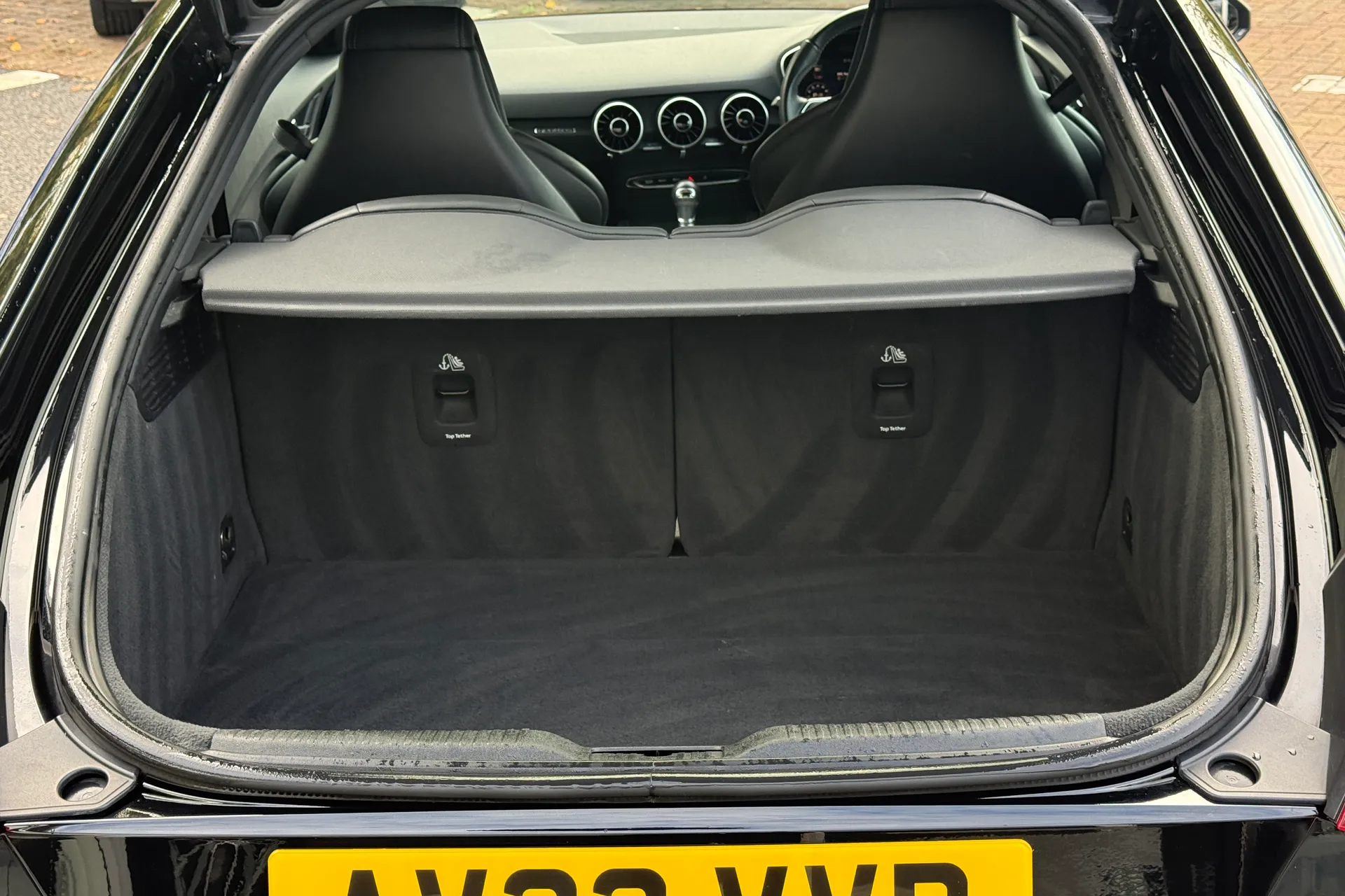 Audi TT thumbnail image number 25