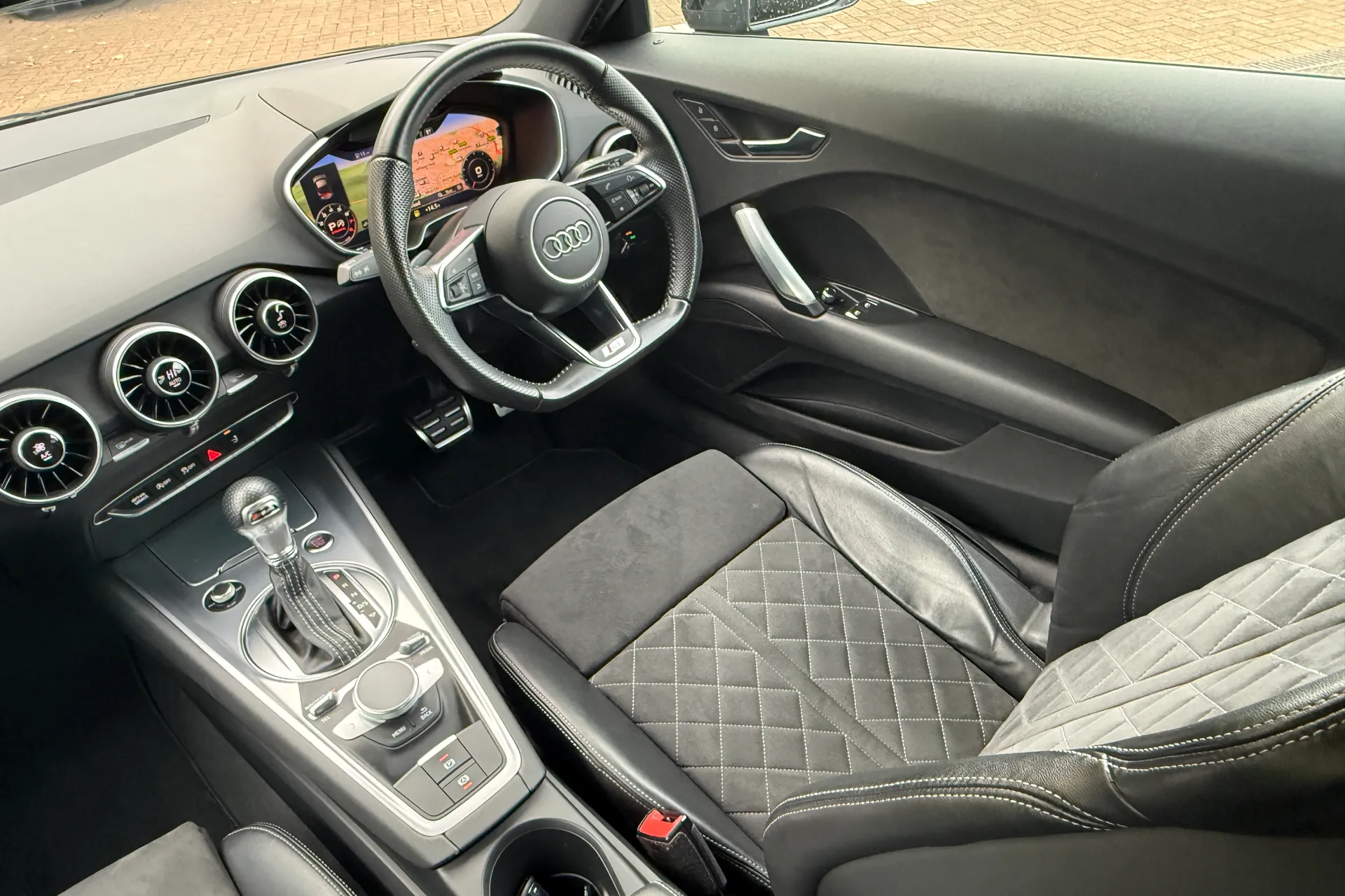 Audi TT thumbnail image number 62