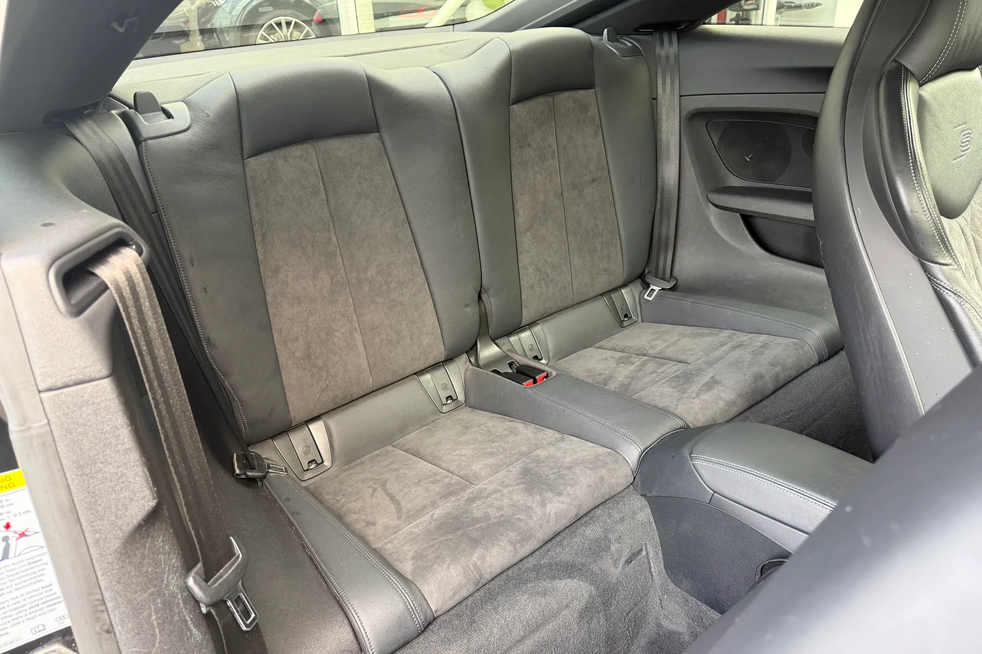 Audi TT thumbnail image number 28