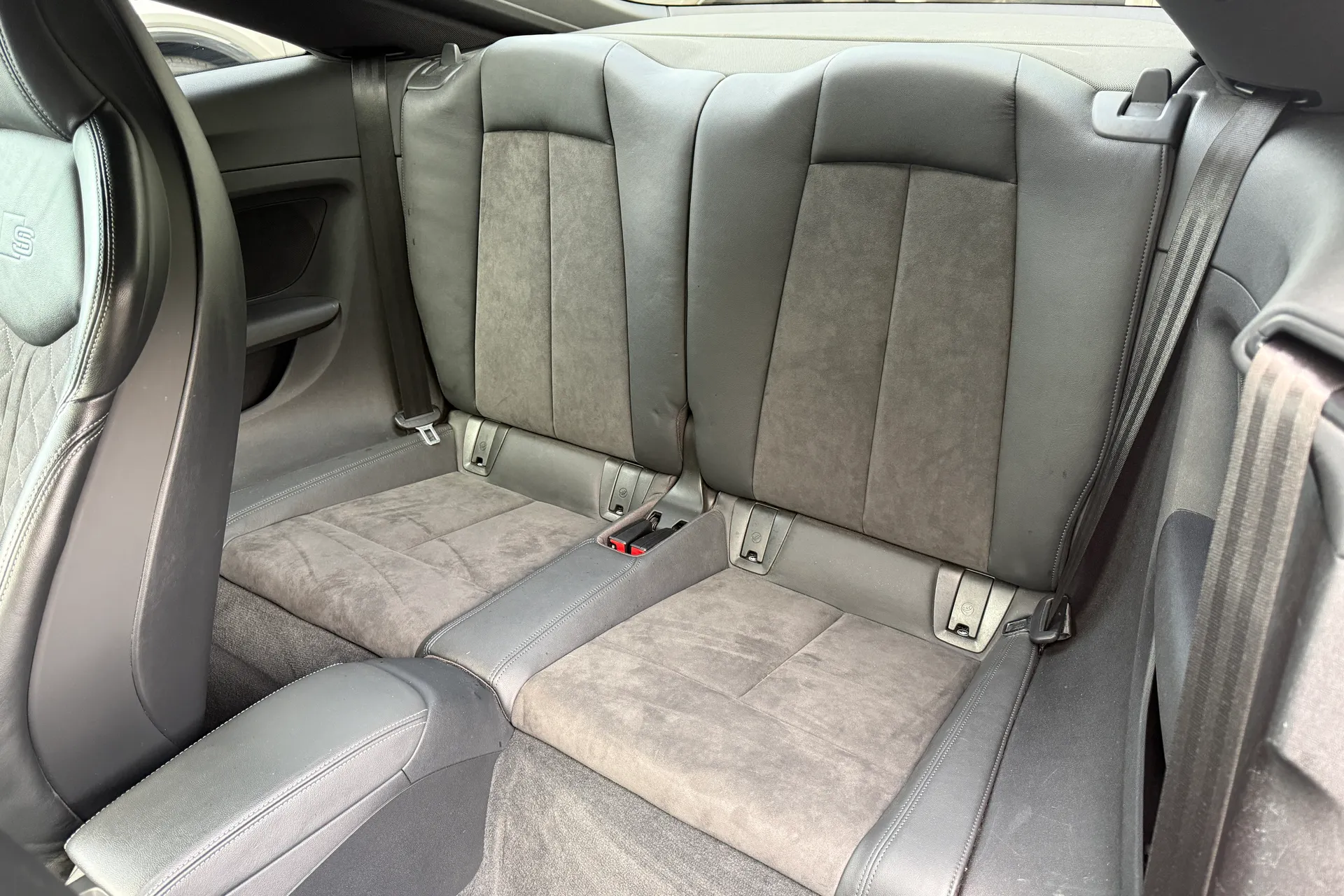 Audi TT thumbnail image number 29