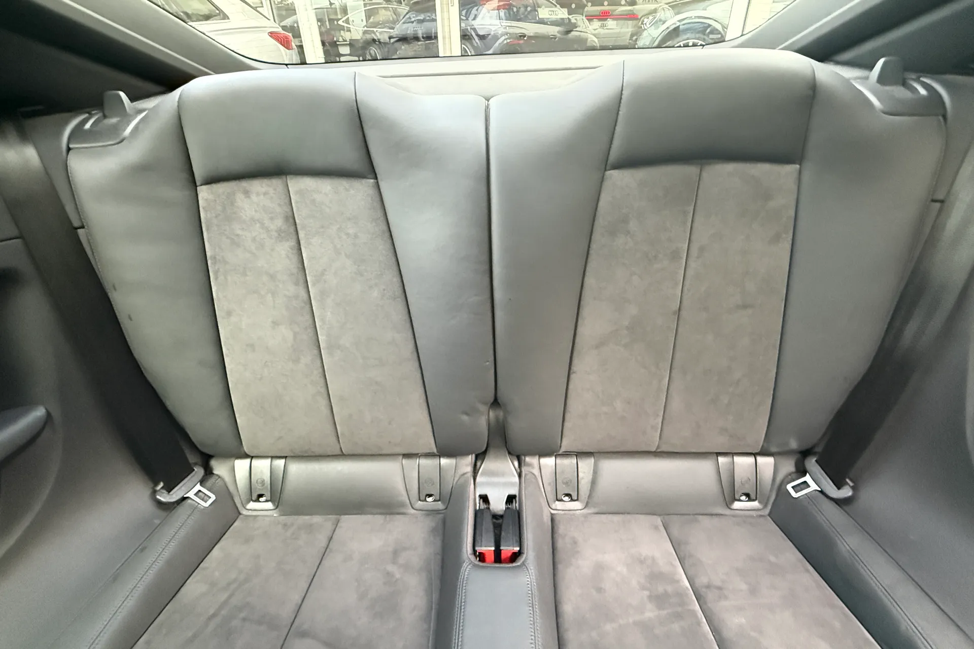 Audi TT thumbnail image number 30