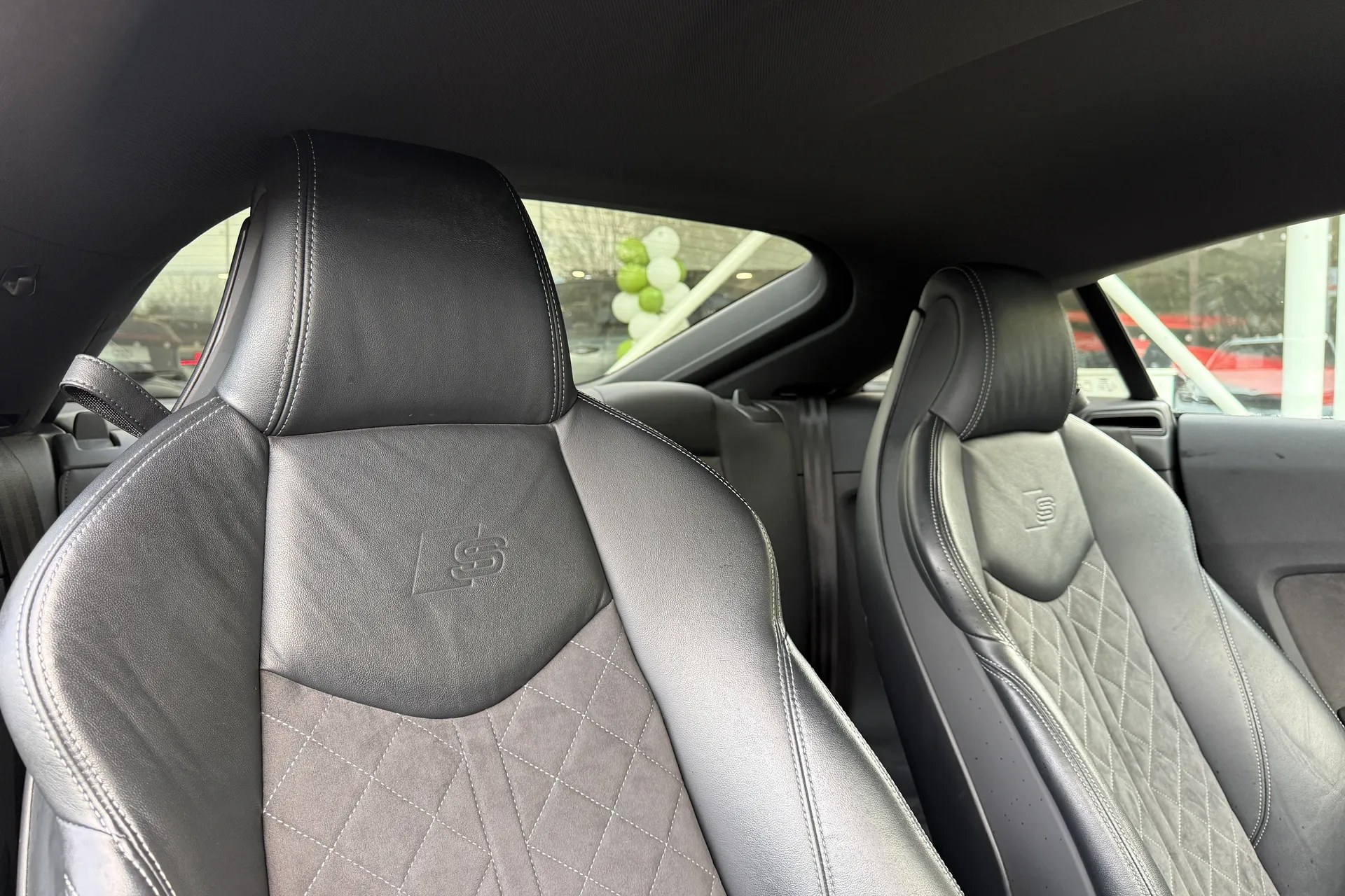 Audi TT thumbnail image number 33