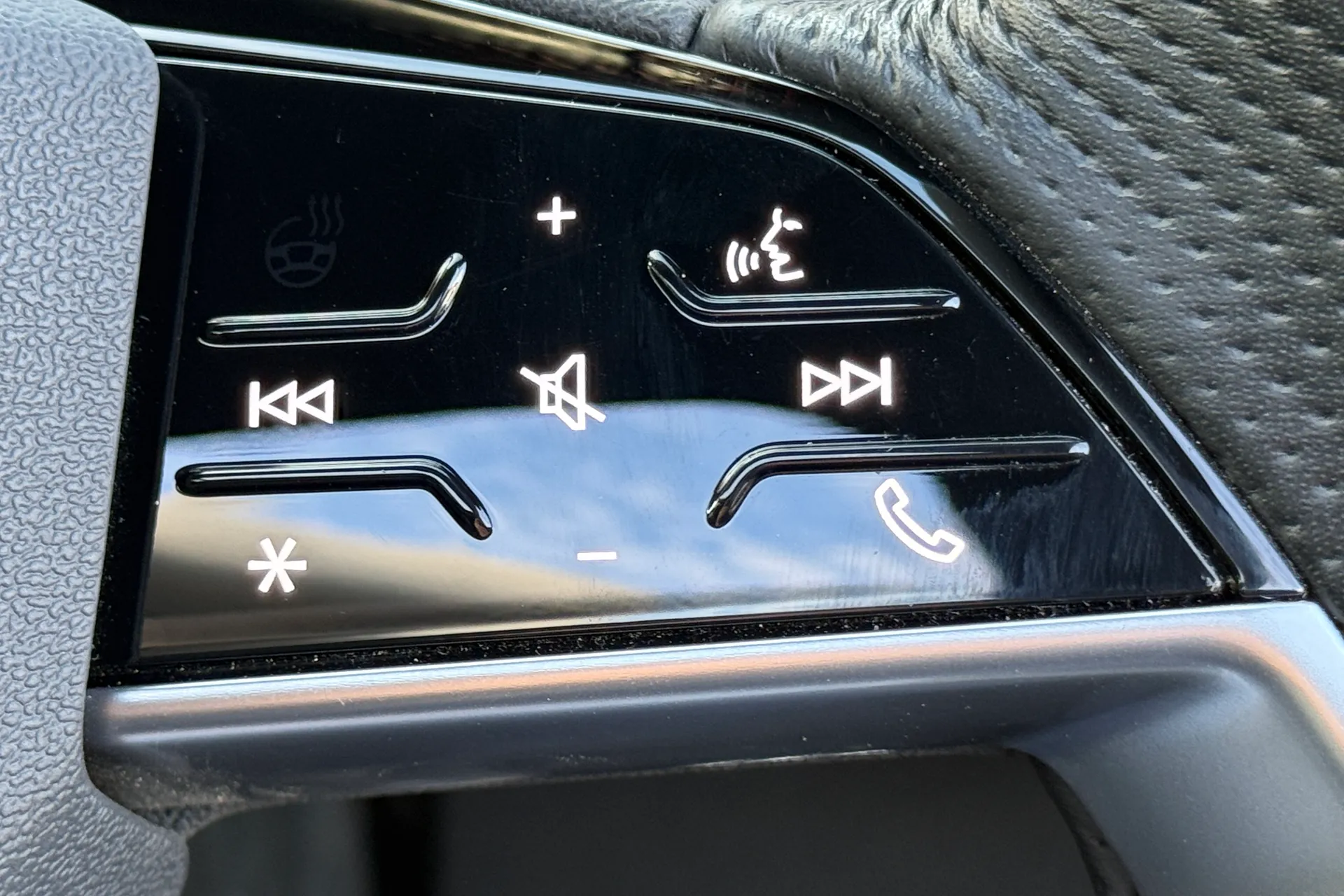 Audi Q4 thumbnail image number 54