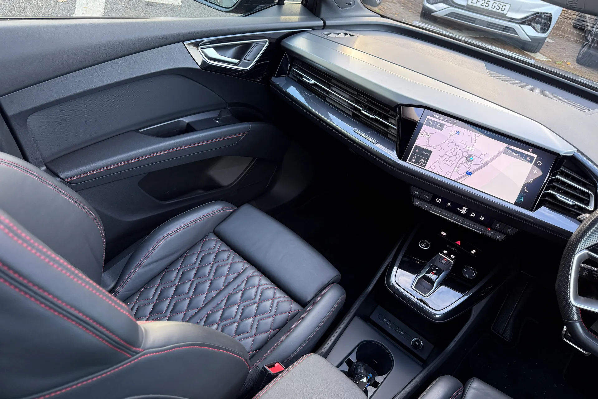 Audi Q4 thumbnail image number 56