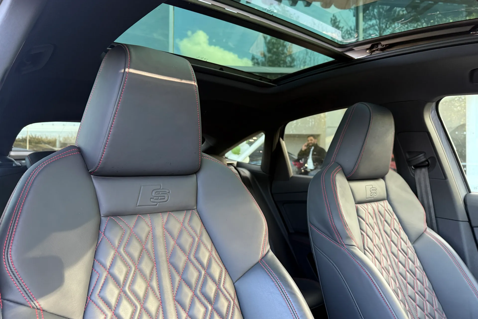 Audi Q4 thumbnail image number 61