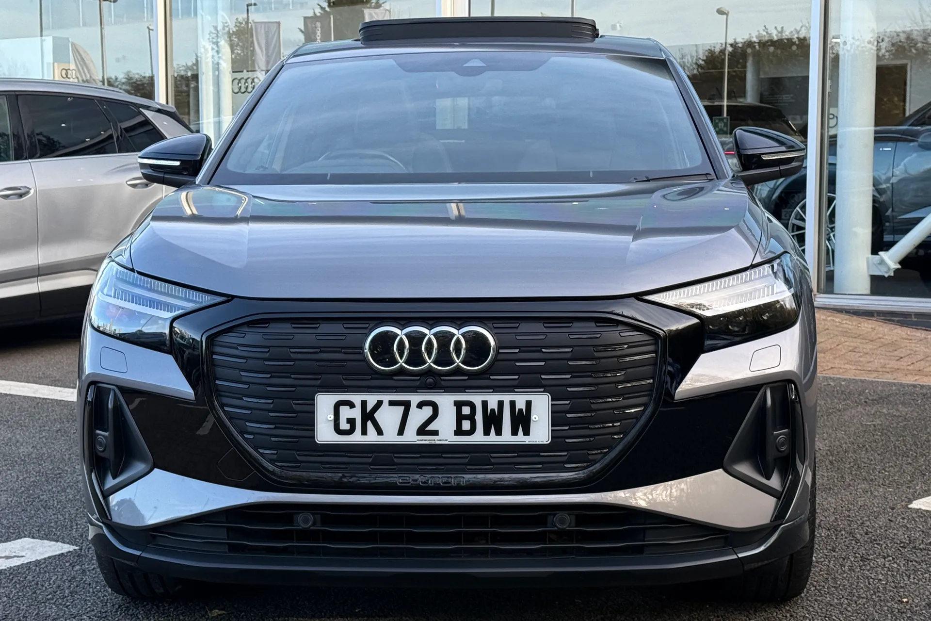 Audi Q4 thumbnail image number 17