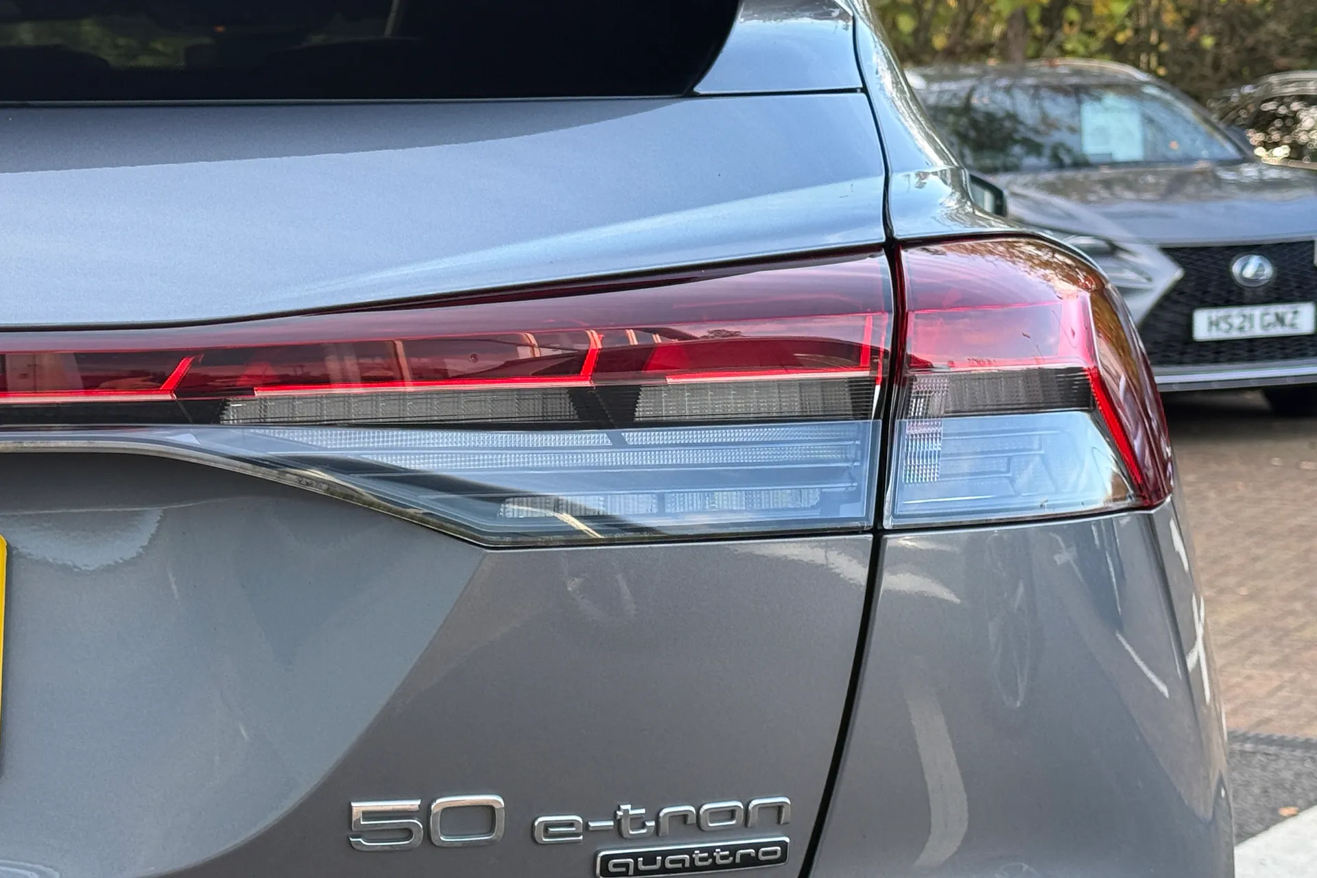 Audi Q4 thumbnail image number 31