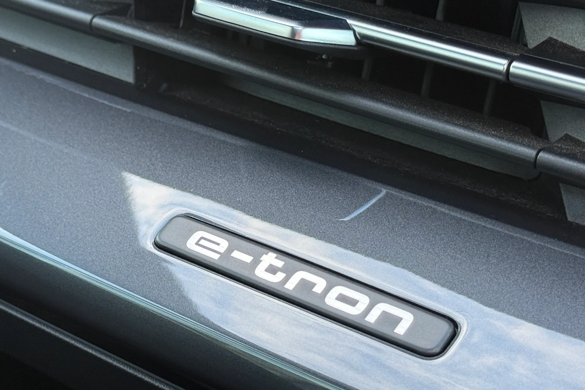 Audi Q4 thumbnail image number 63