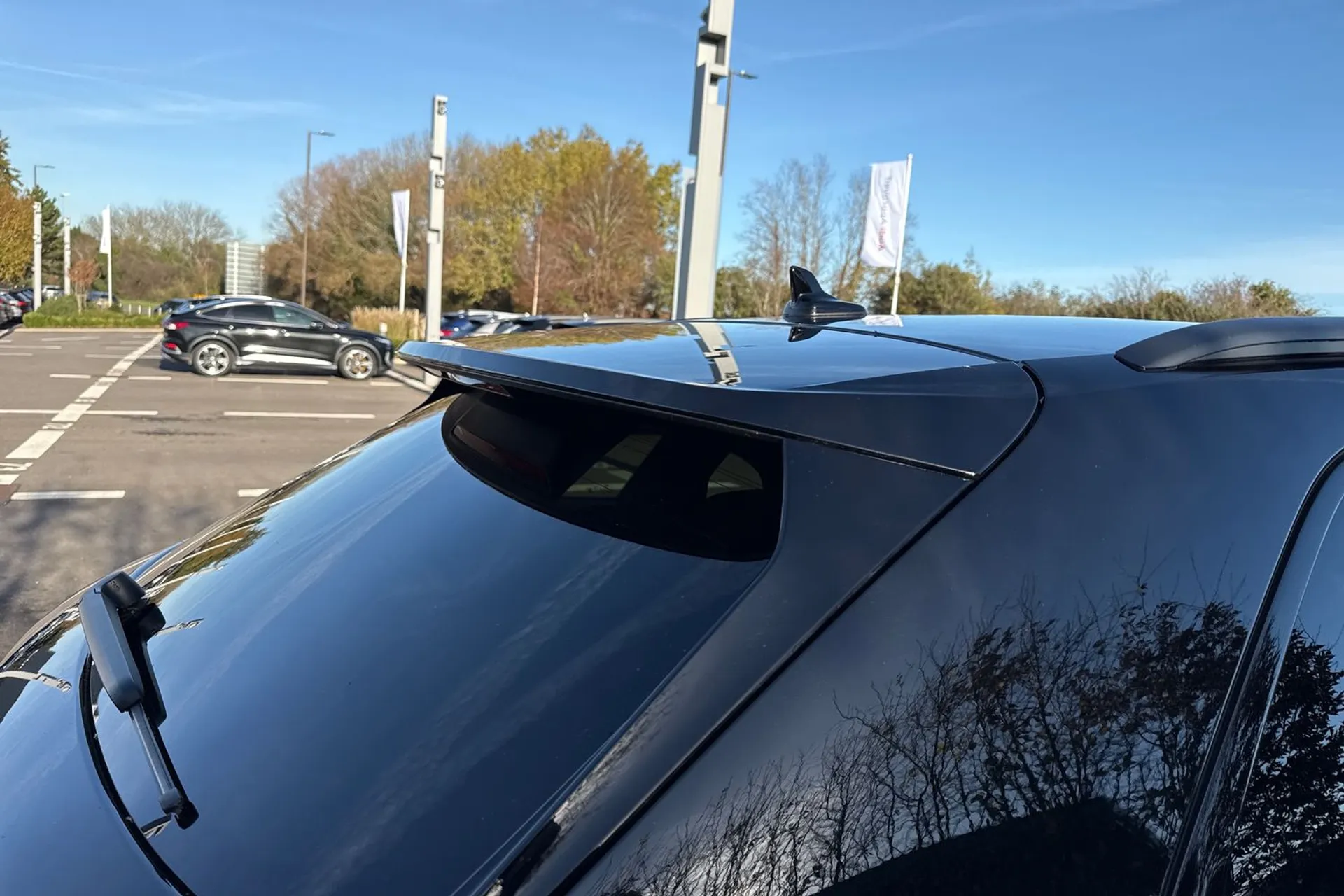 Audi Q3 thumbnail image number 12