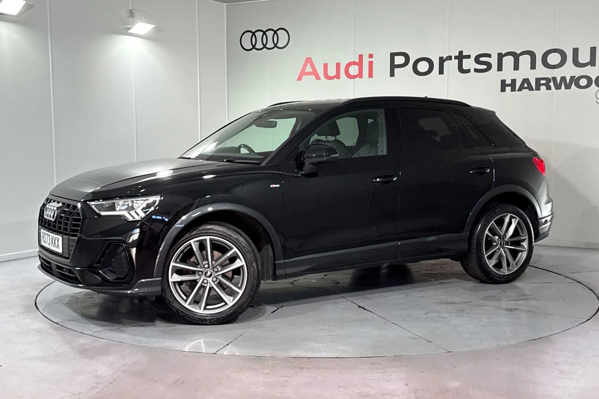 Audi Q3 thumbnail image number 6