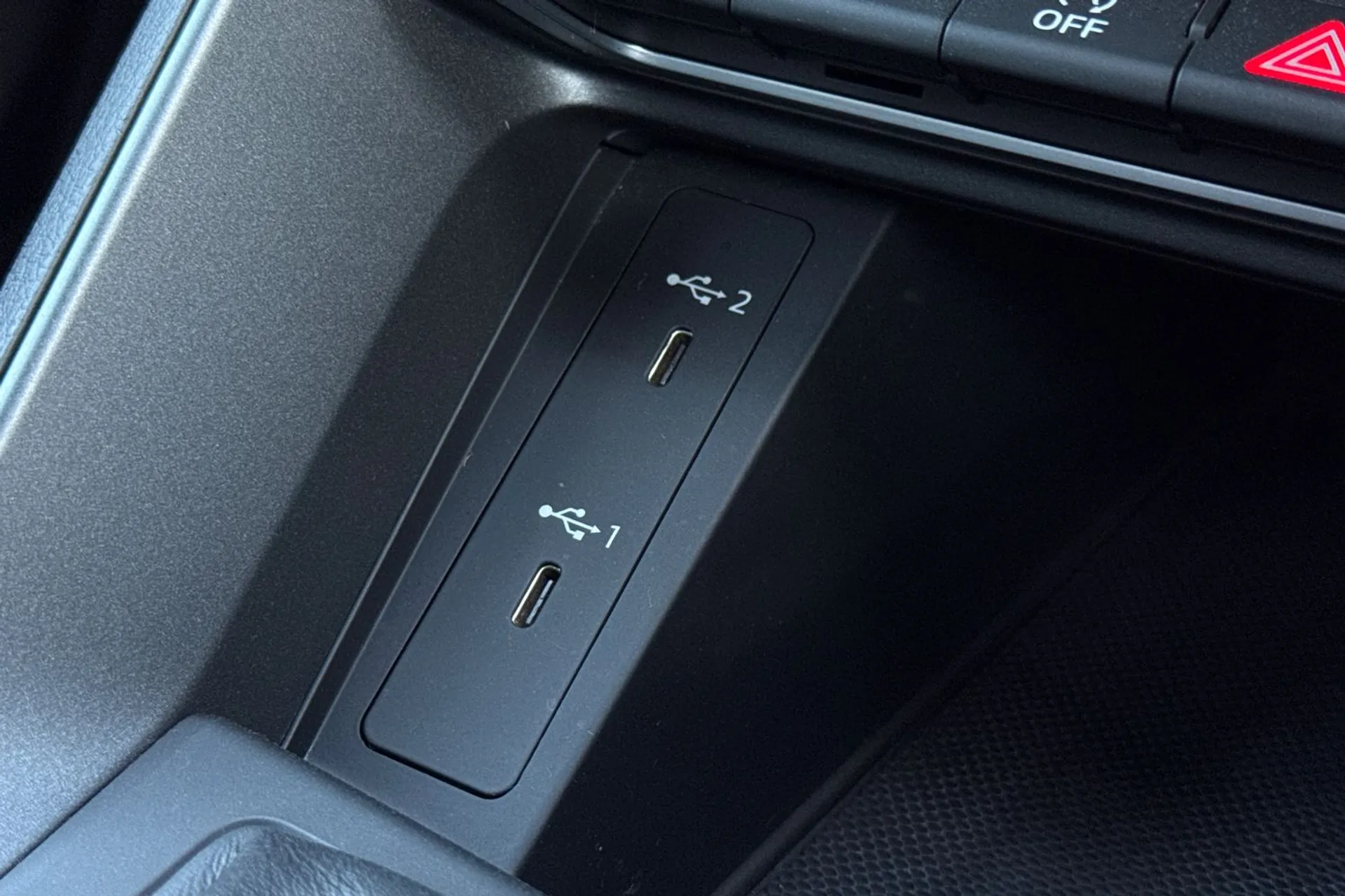 Audi Q3 thumbnail image number 46