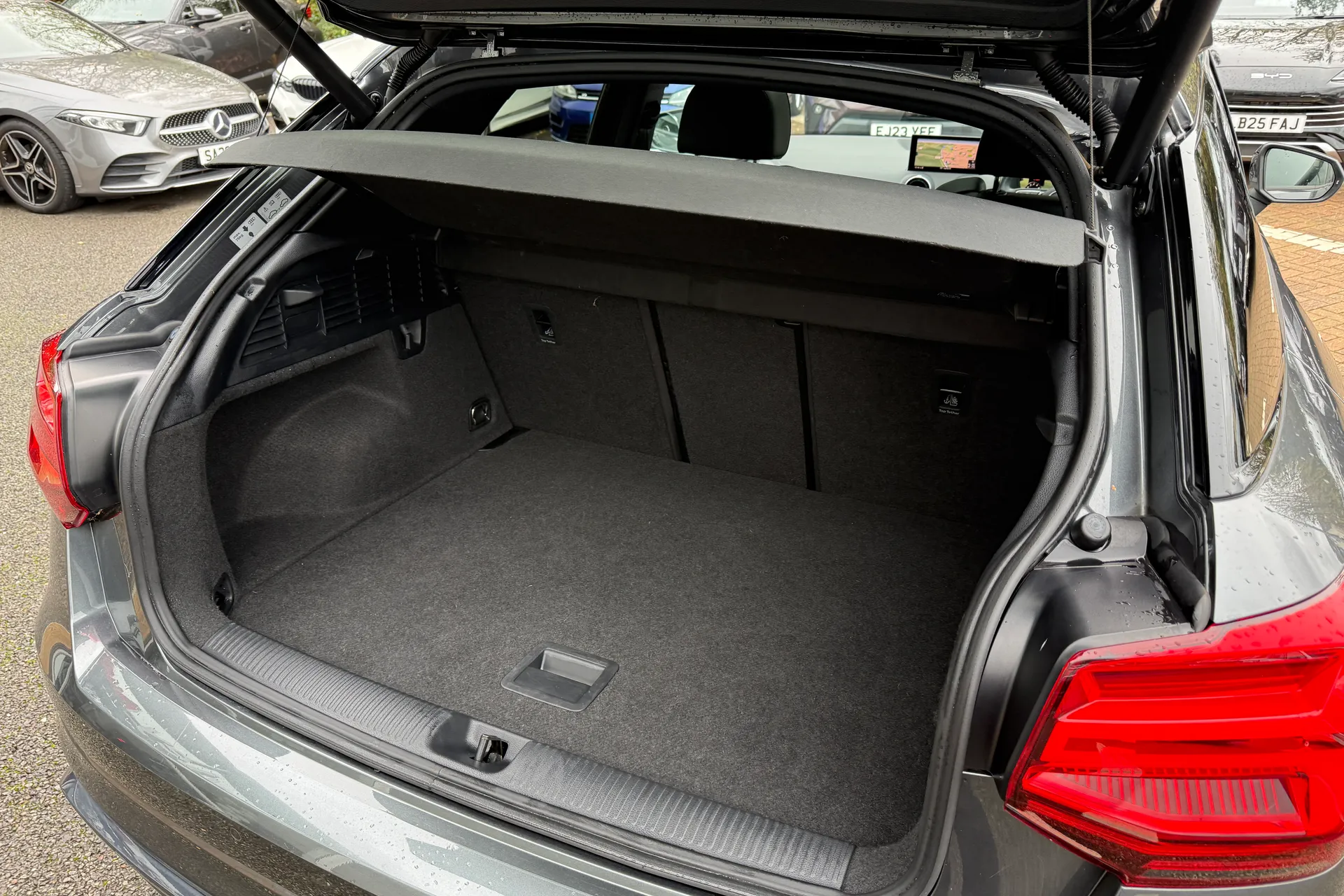 Audi Q2 thumbnail image number 50