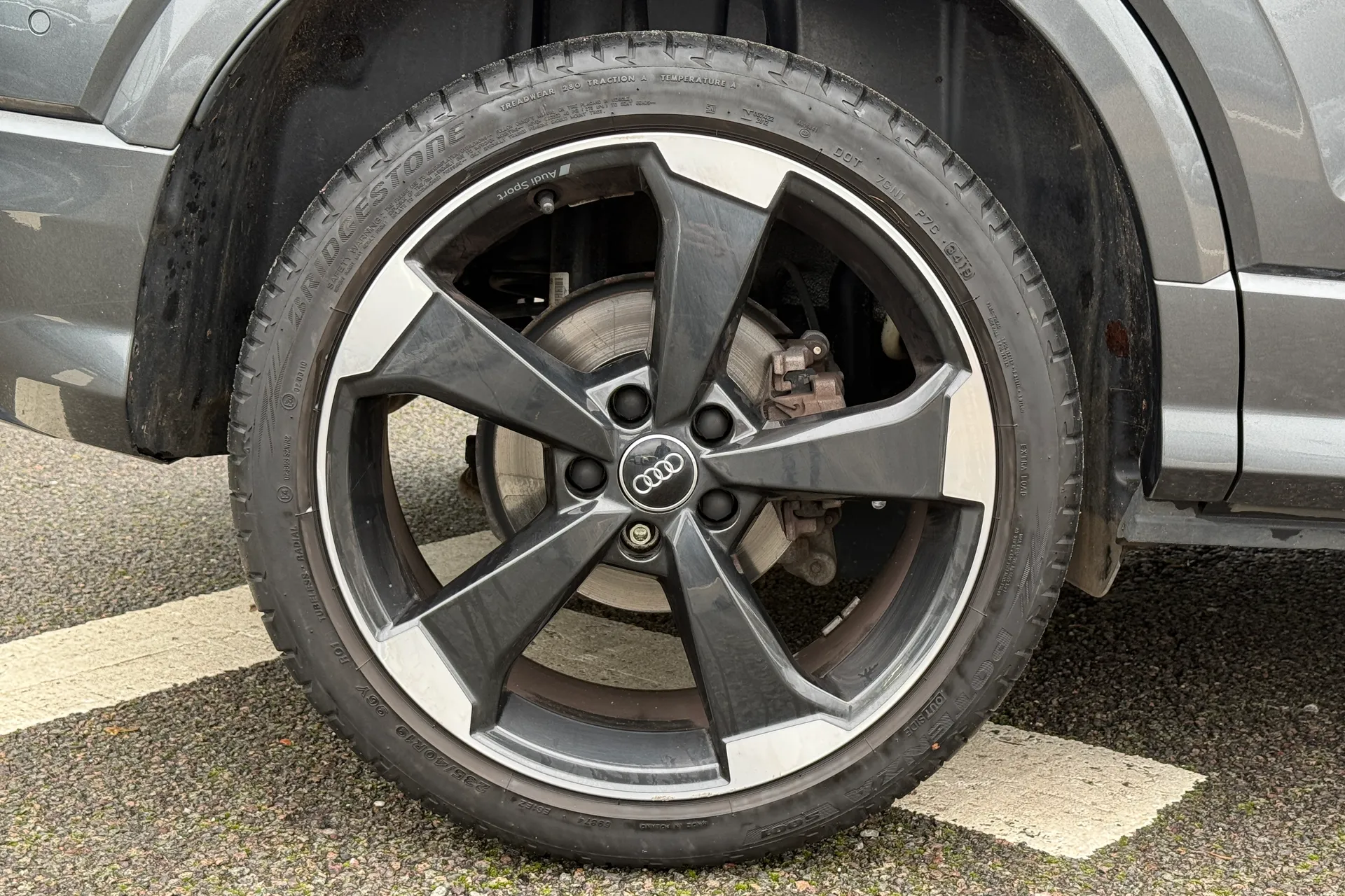 Audi Q2 thumbnail image number 33