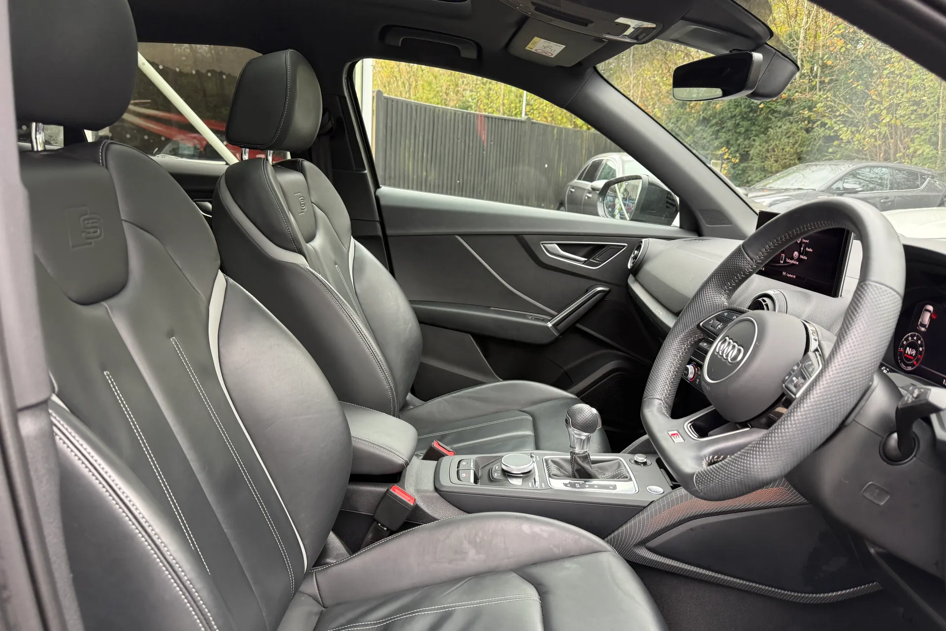 Audi Q2 thumbnail image number 36