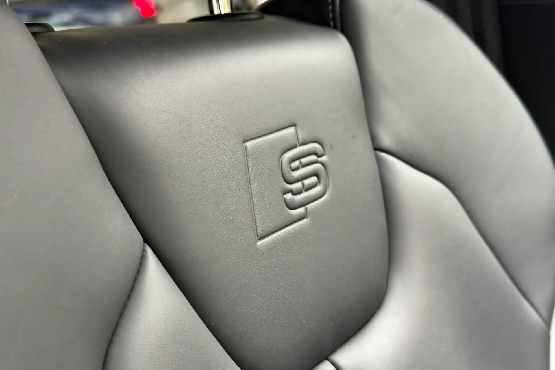 Audi Q2 thumbnail image number 27