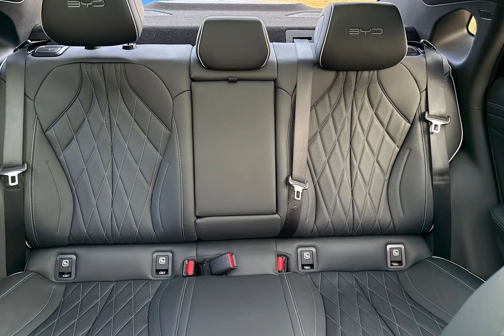 BYD SEAL thumbnail image number 33