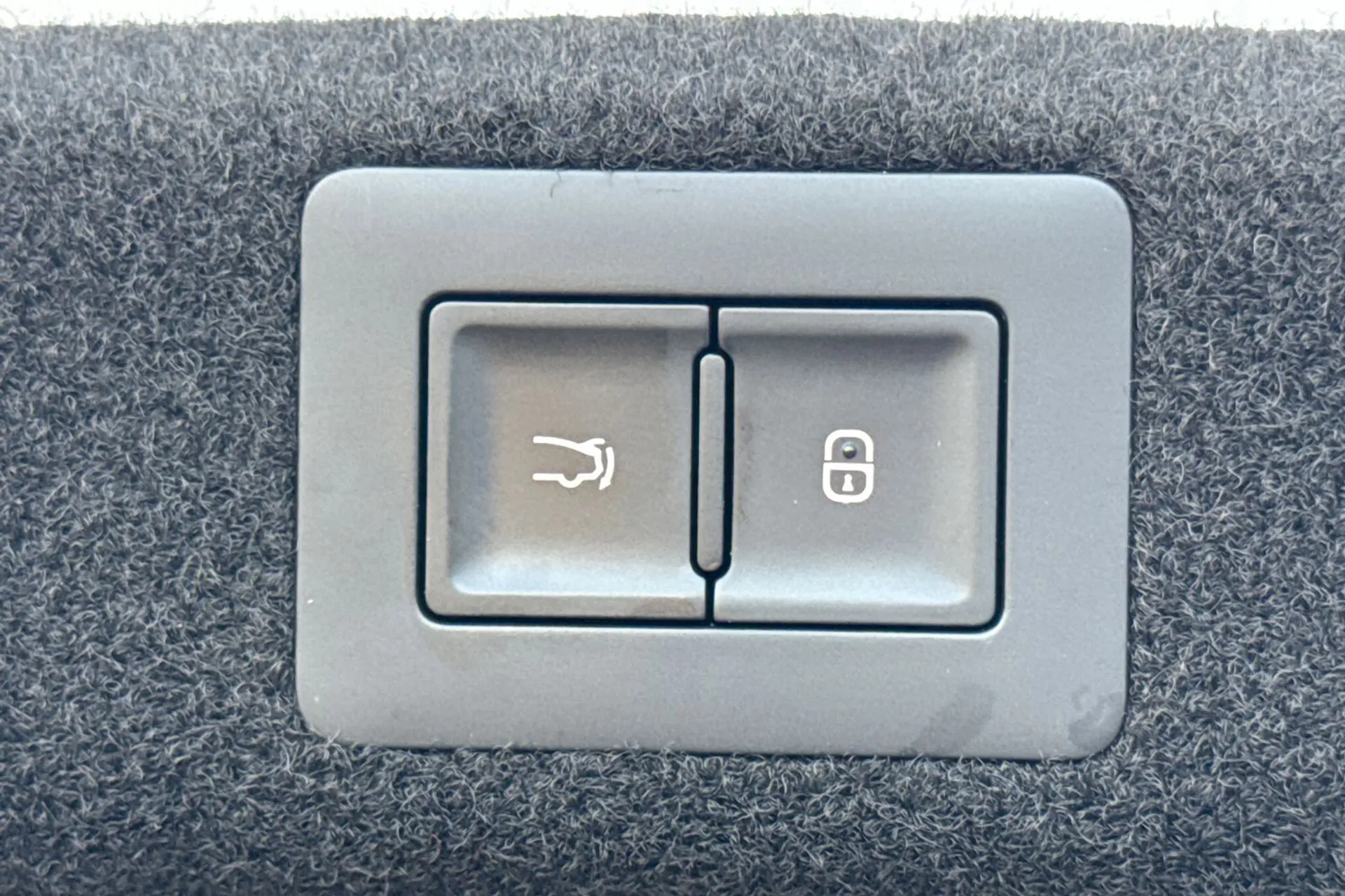 BYD SEAL thumbnail image number 23