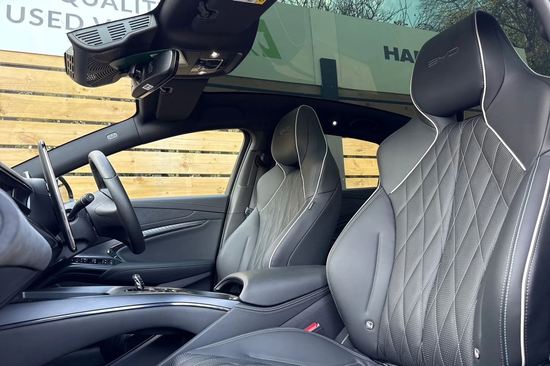 BYD SEAL thumbnail image number 31