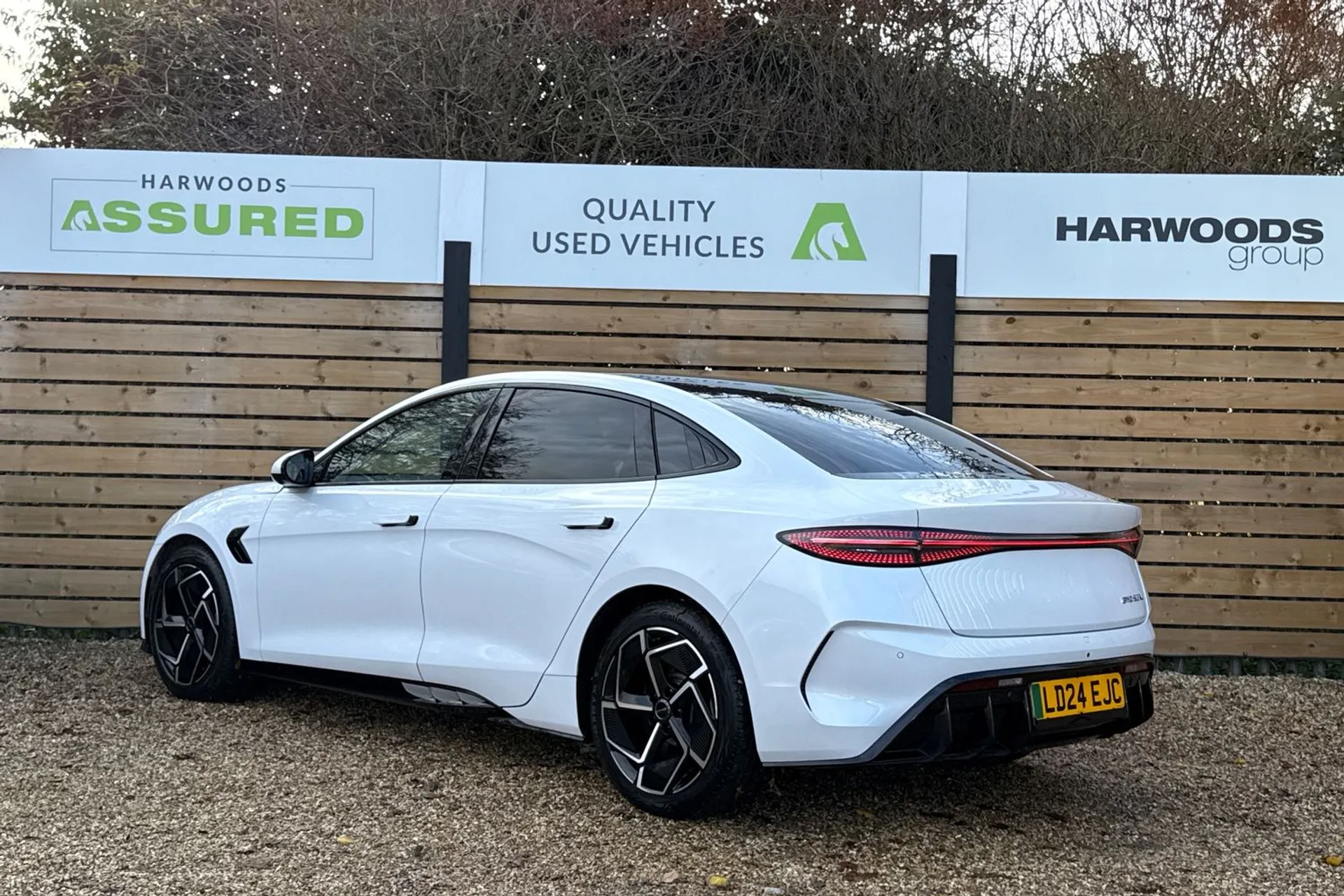 BYD SEAL thumbnail image number 11