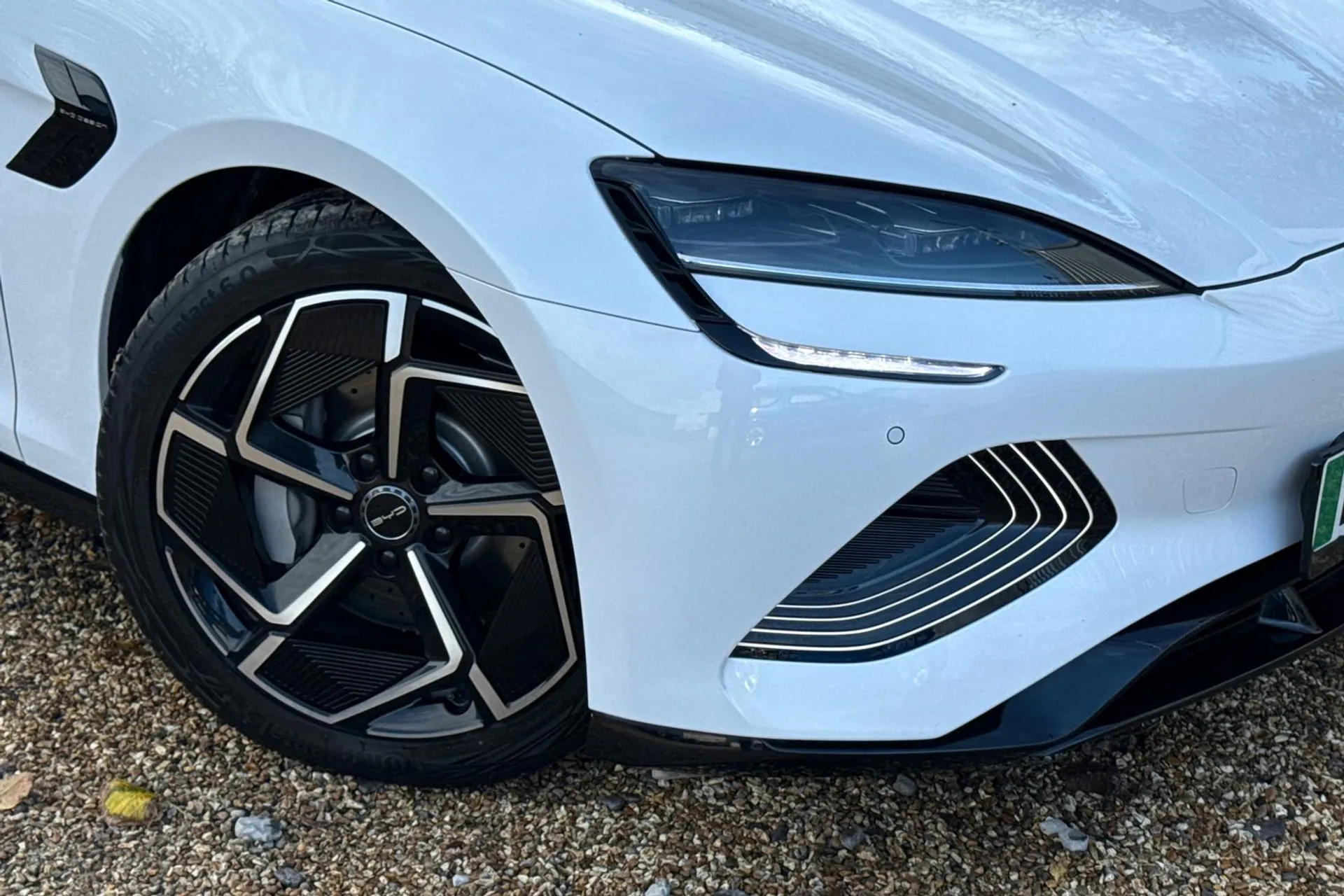 BYD SEAL thumbnail image number 8