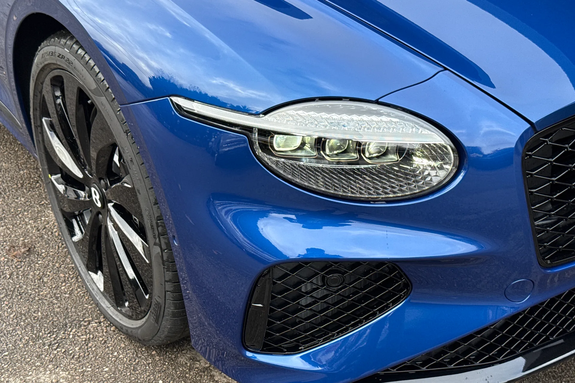 Bentley CONTINENTAL GT thumbnail image number 23