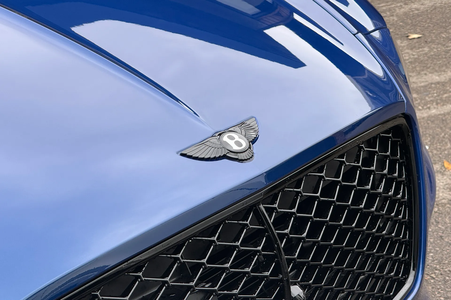 Bentley CONTINENTAL GT thumbnail image number 3