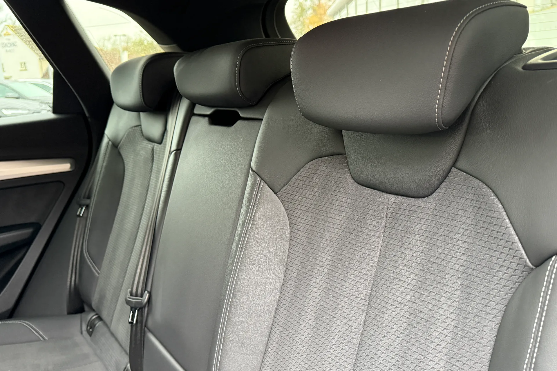 Audi Q5 thumbnail image number 29