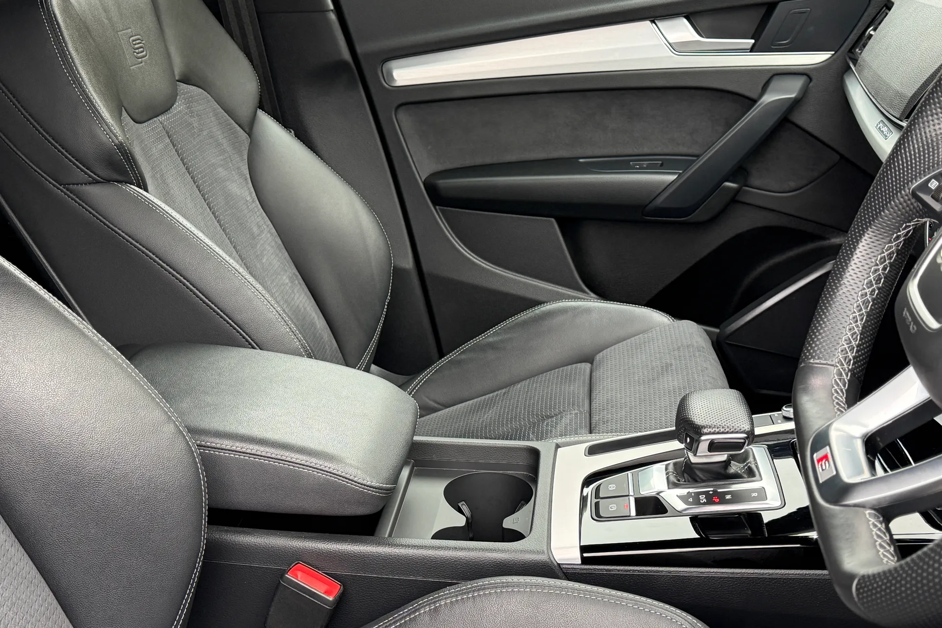 Audi Q5 thumbnail image number 47