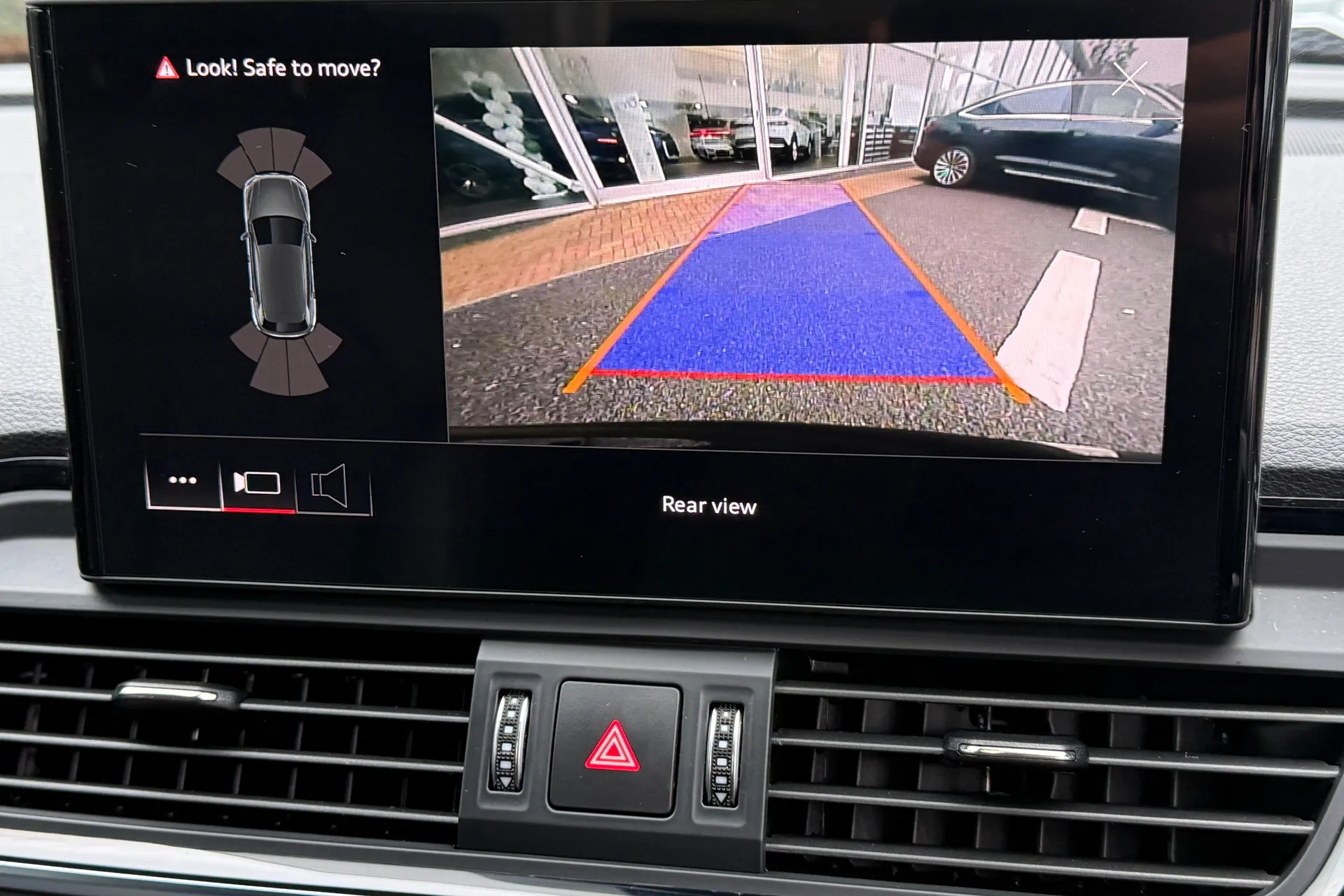 Audi Q5 thumbnail image number 6