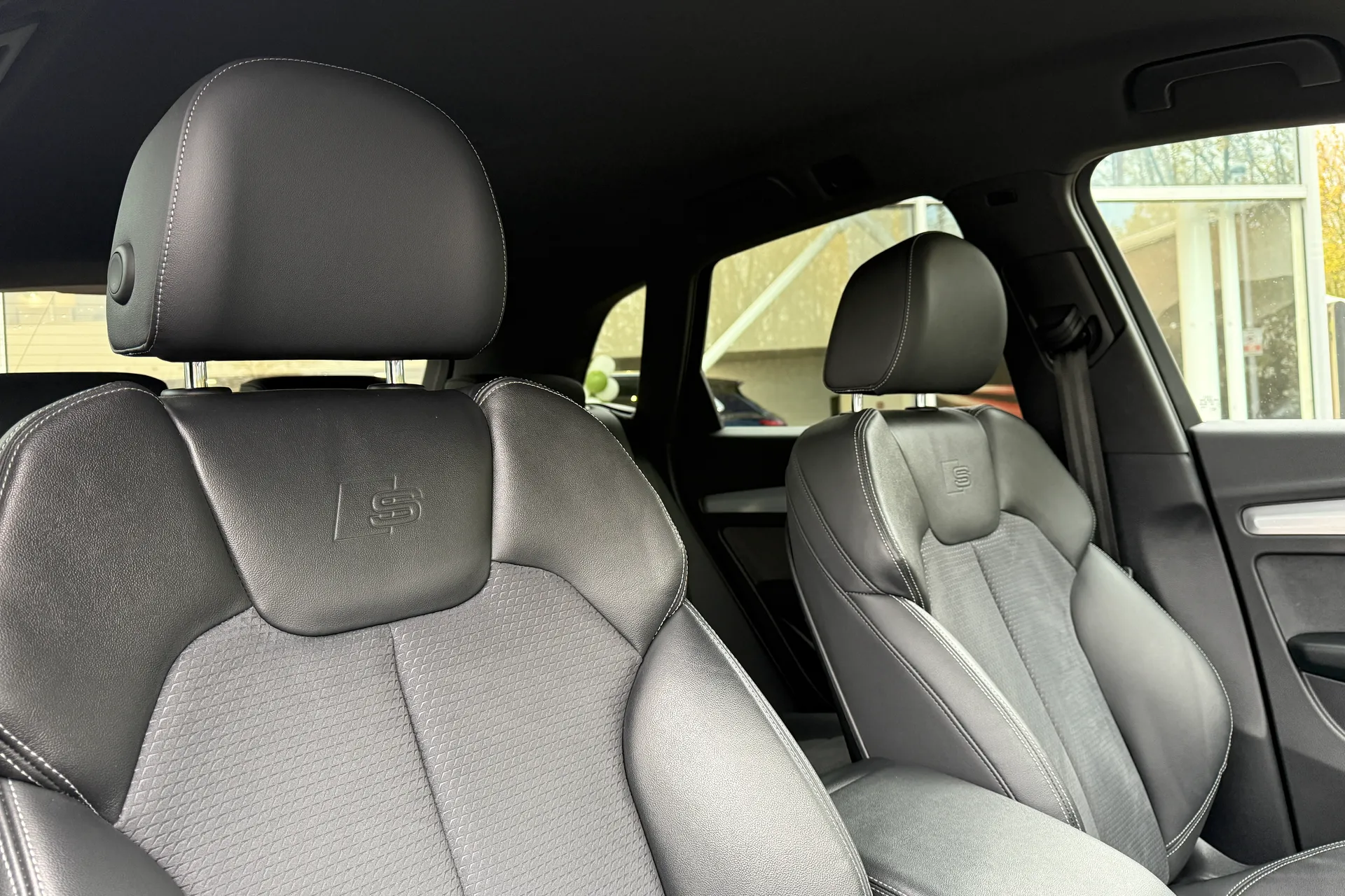 Audi Q5 thumbnail image number 42