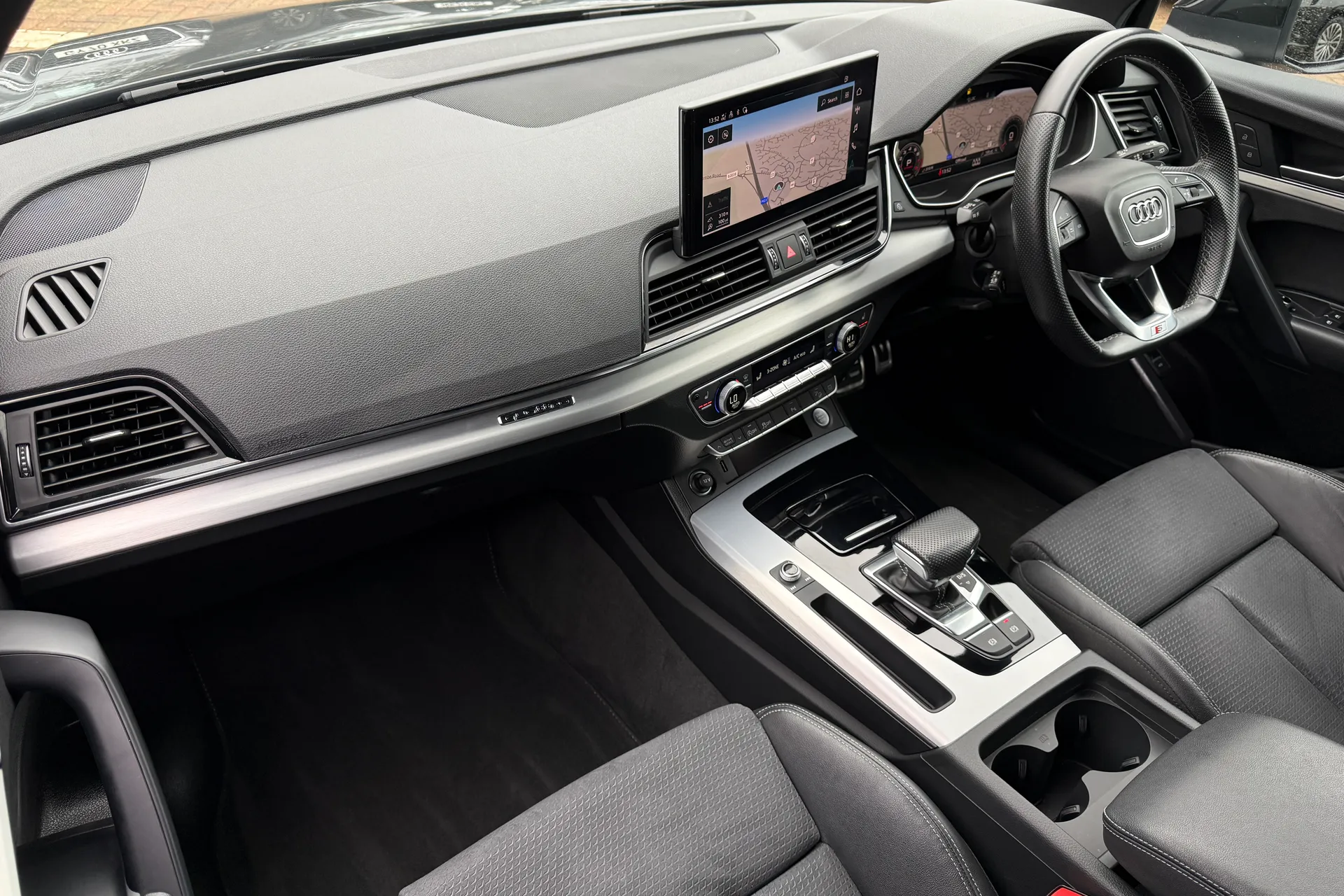 Audi Q5 thumbnail image number 19