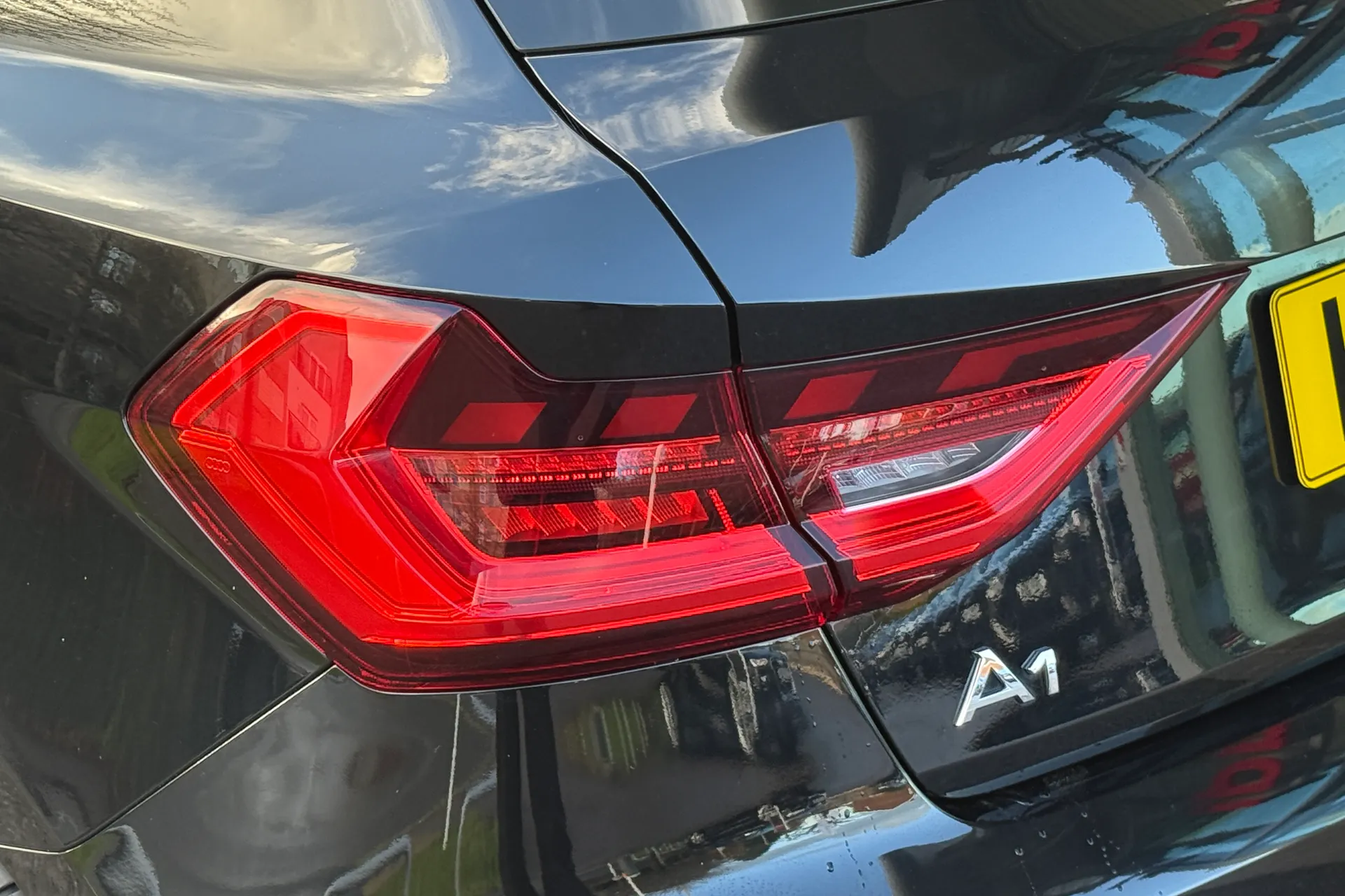 Audi A1 thumbnail image number 38