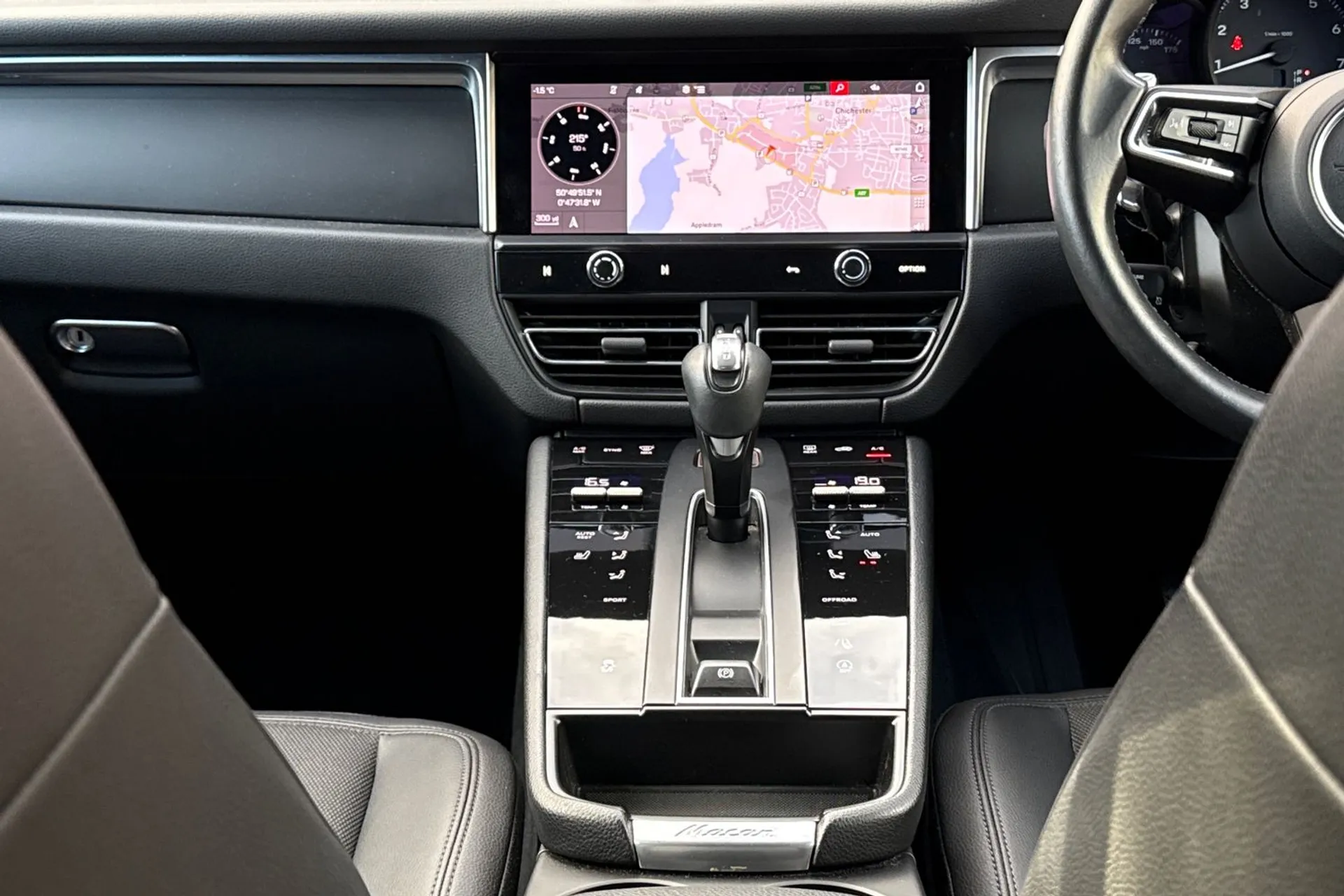 Porsche MACAN thumbnail image number 33