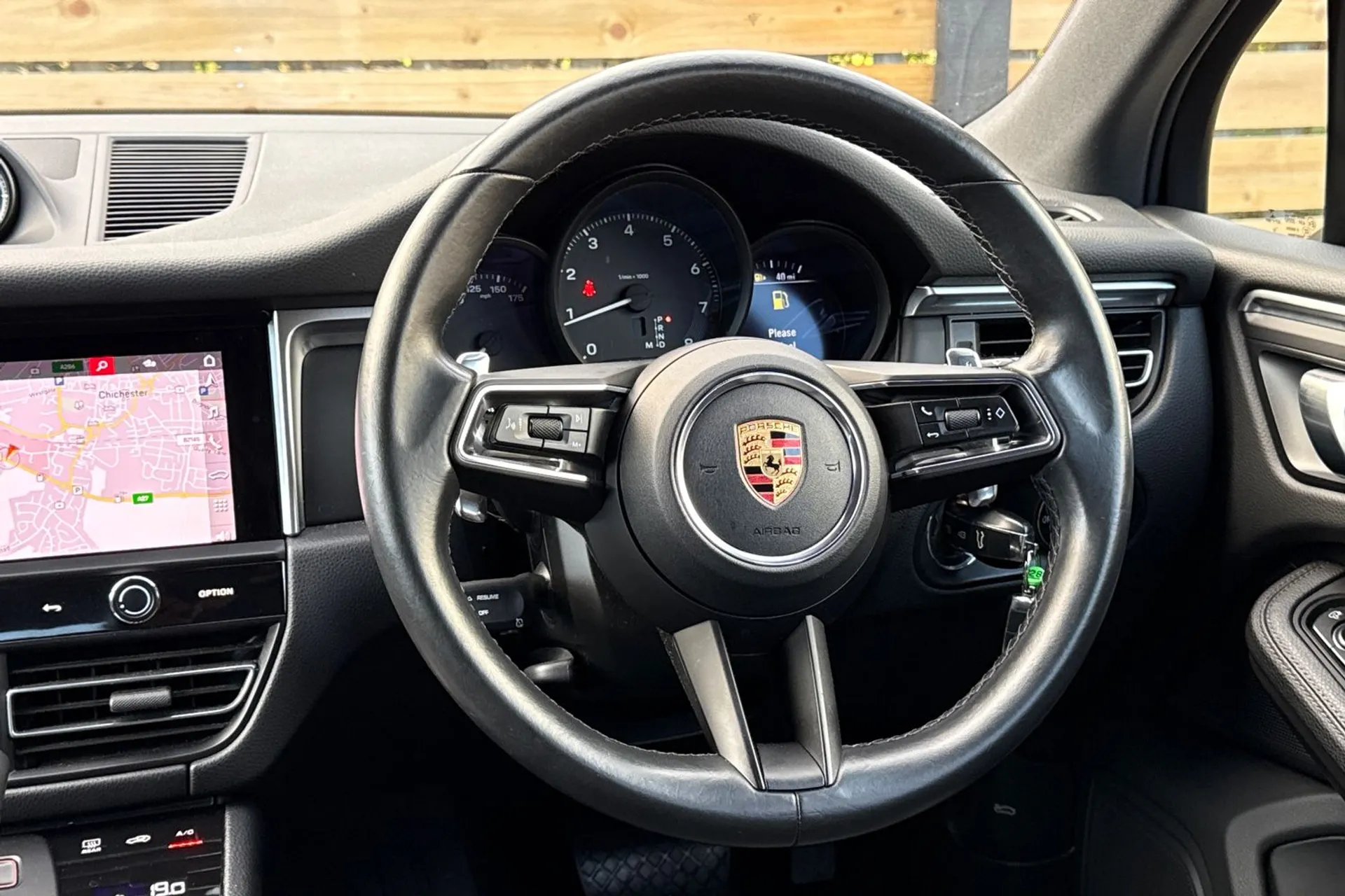 Porsche MACAN thumbnail image number 32