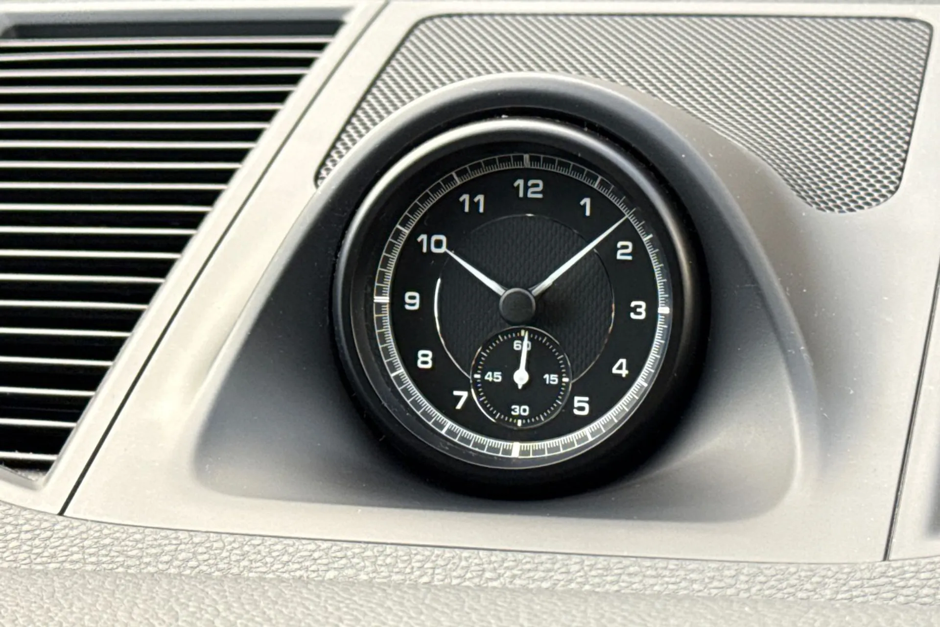 Porsche MACAN thumbnail image number 45