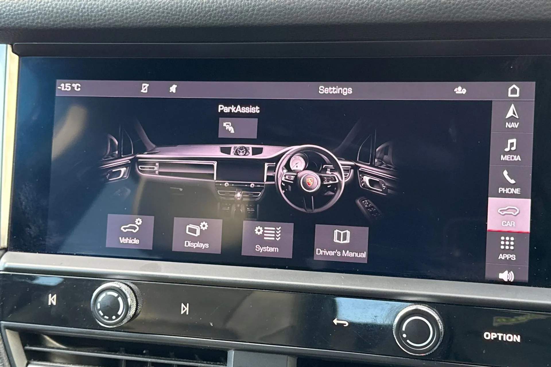 Porsche MACAN thumbnail image number 38