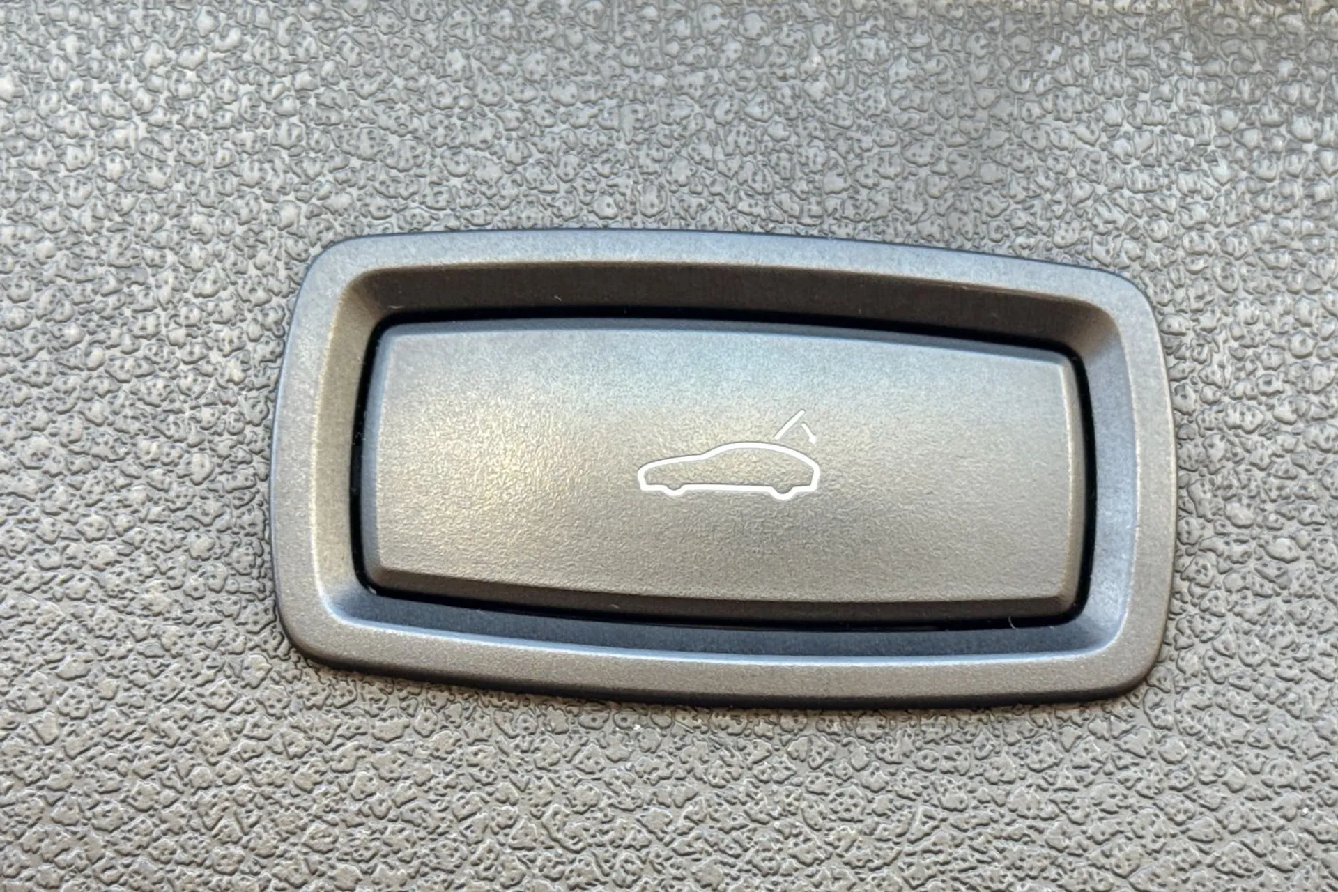 Porsche MACAN thumbnail image number 17