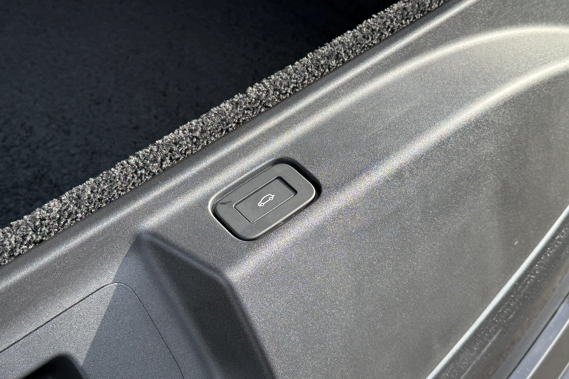 LAND ROVER RANGE ROVER thumbnail image number 32