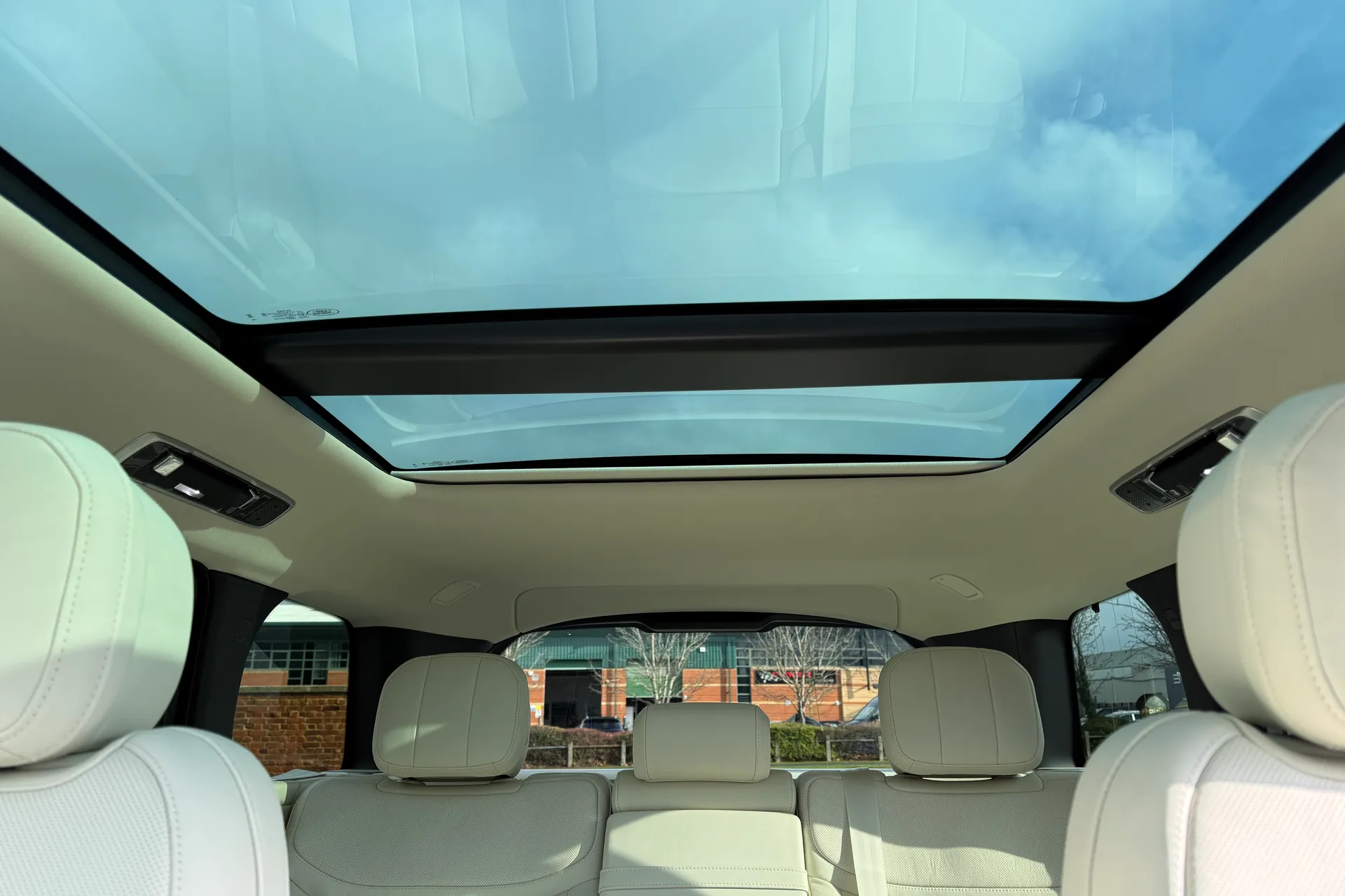 LAND ROVER RANGE ROVER thumbnail image number 35