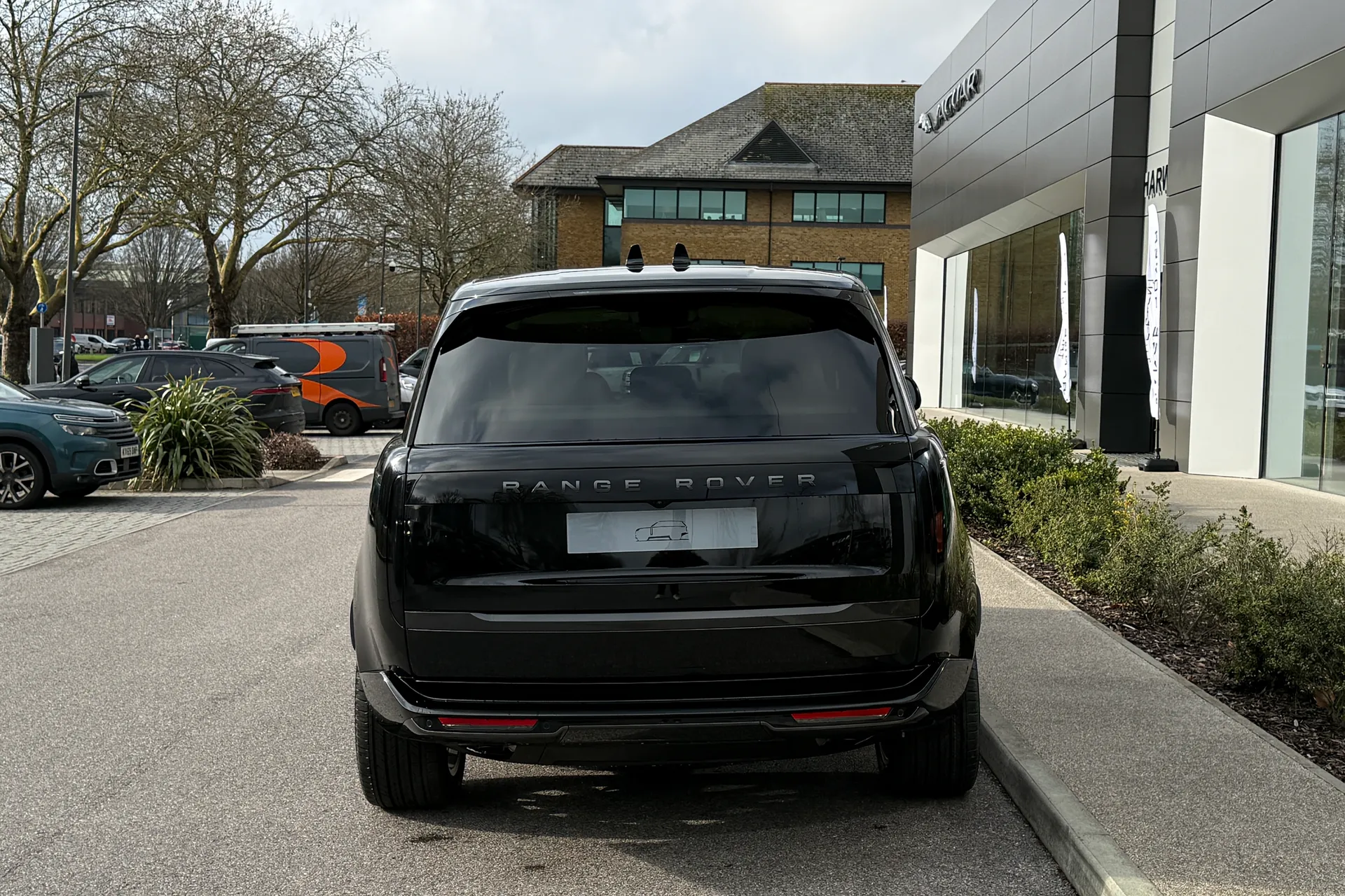 LAND ROVER RANGE ROVER thumbnail image number 18