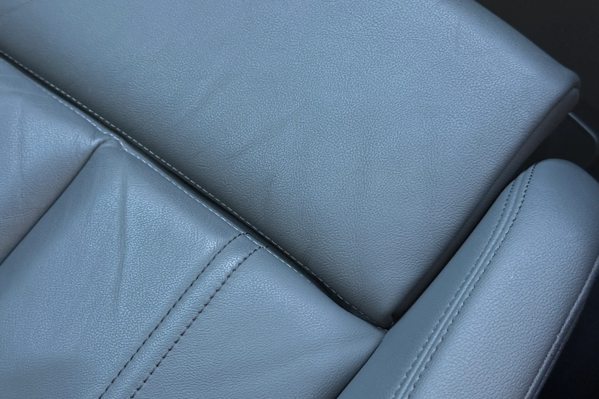 Audi A3 thumbnail image number 25