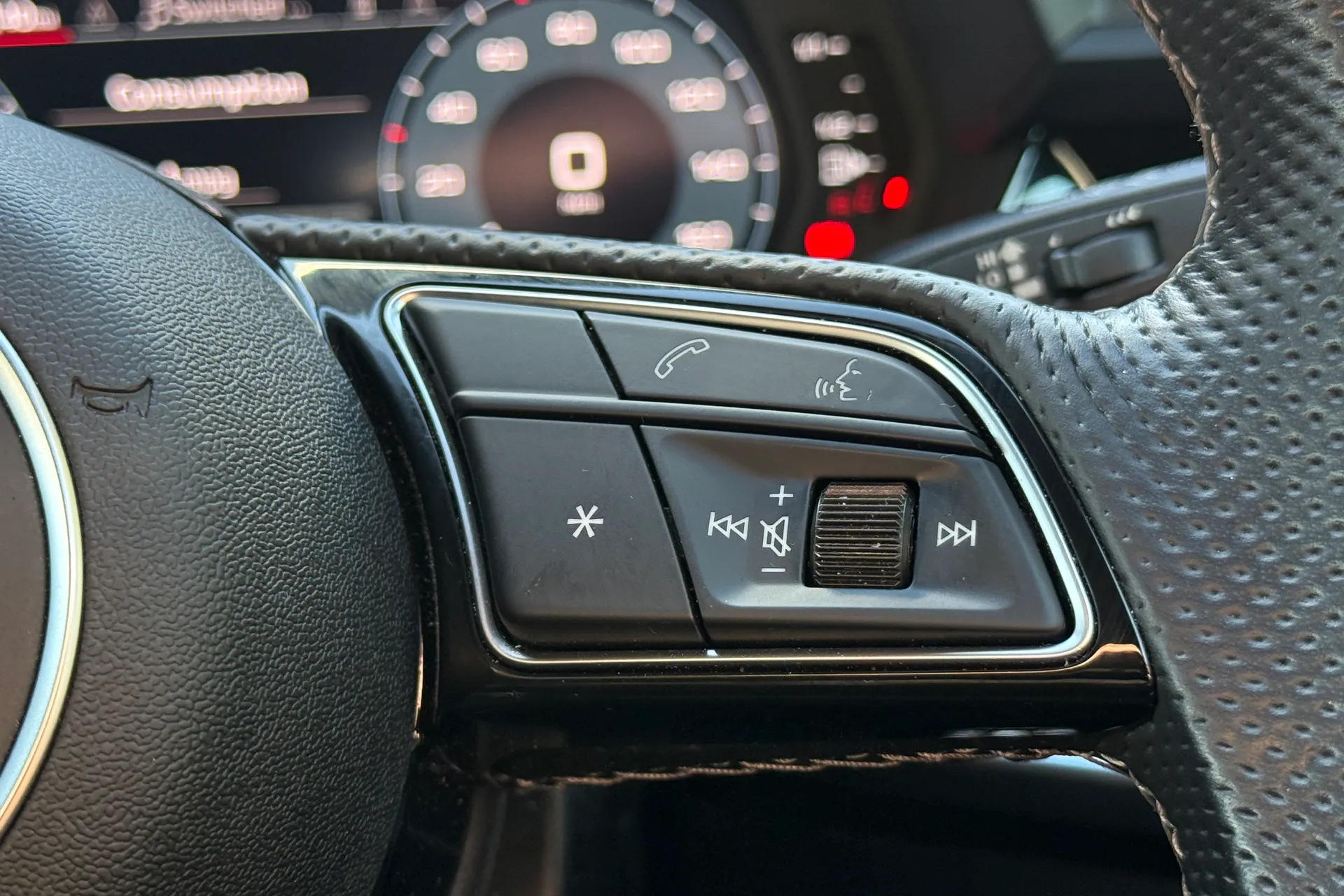 Audi A3 thumbnail image number 11