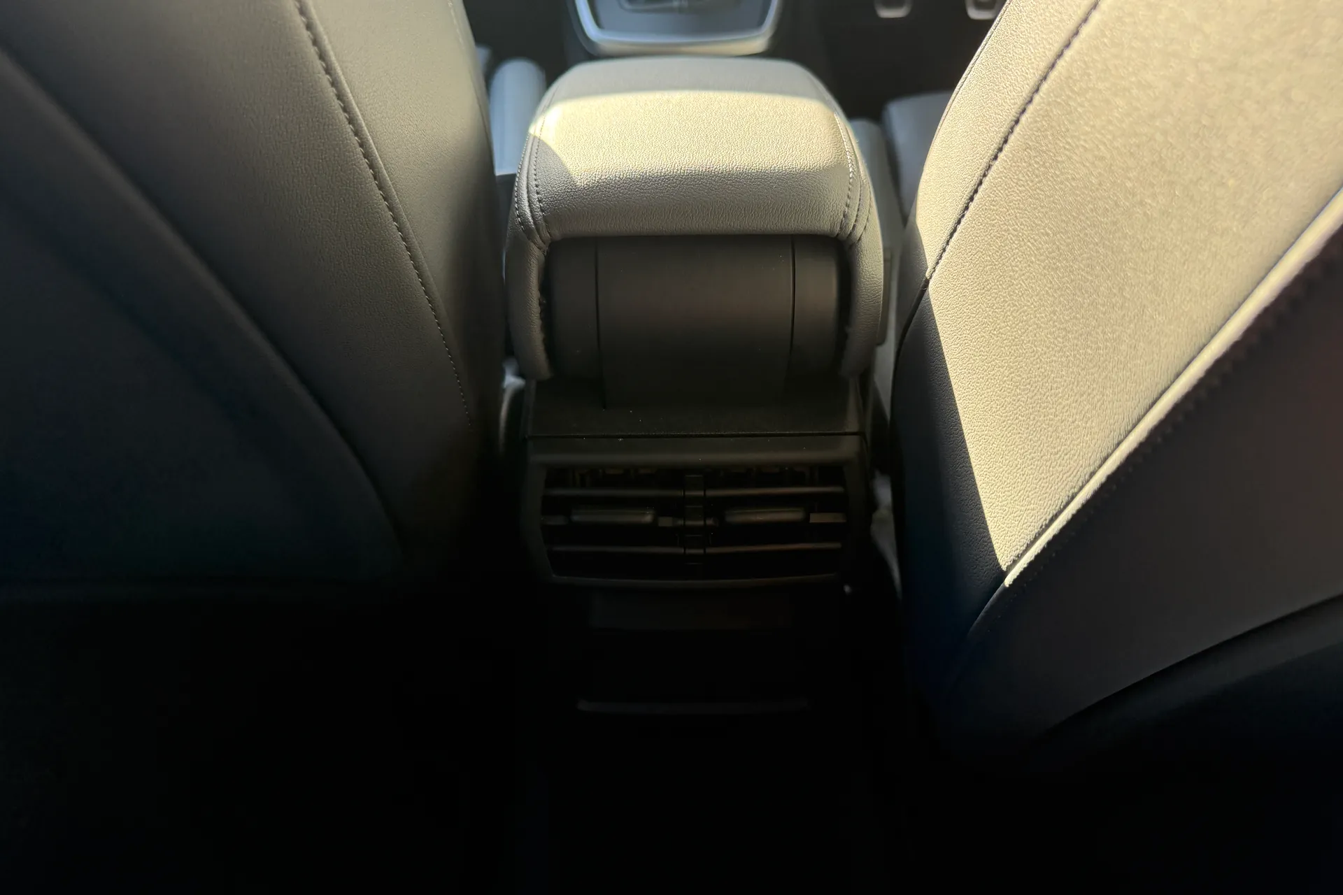 Audi A3 thumbnail image number 36