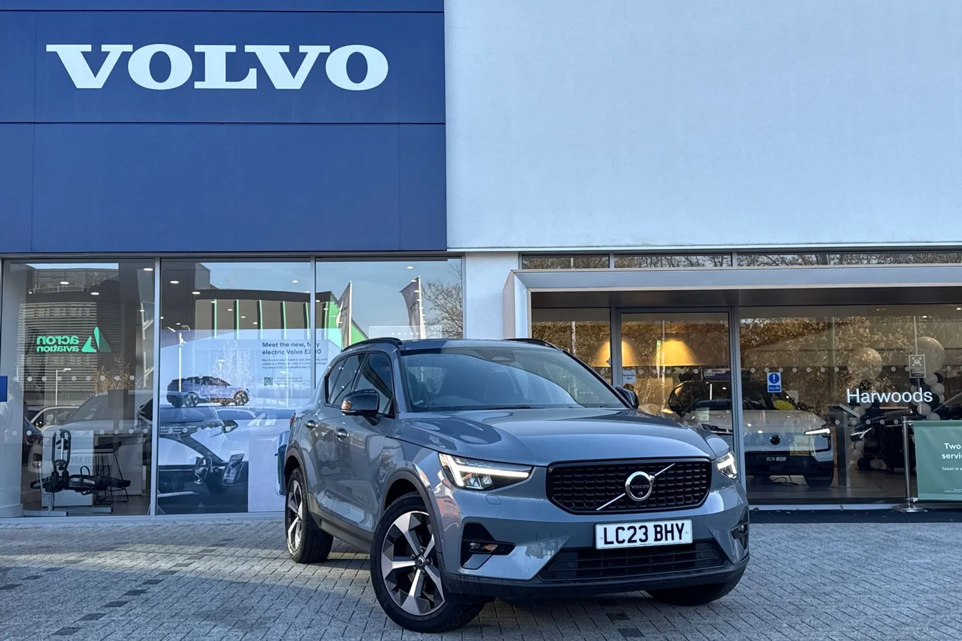Volvo XC40 focused image