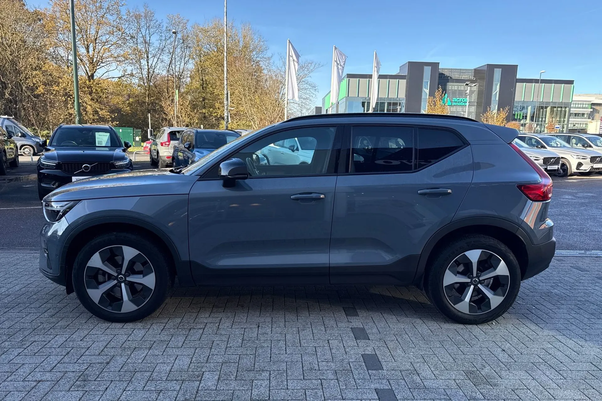 Volvo XC40 thumbnail image number 11