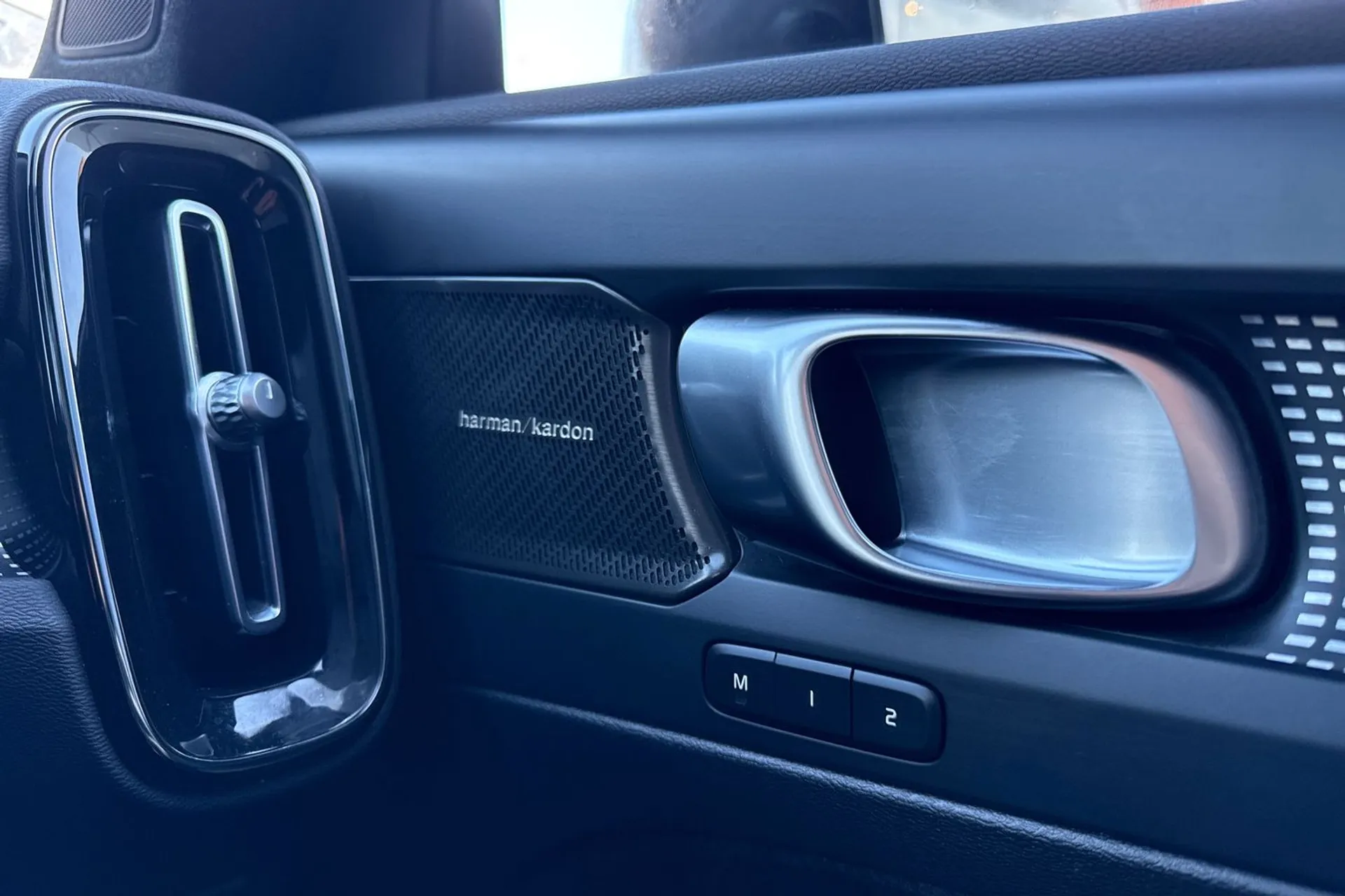 Volvo XC40 thumbnail image number 43